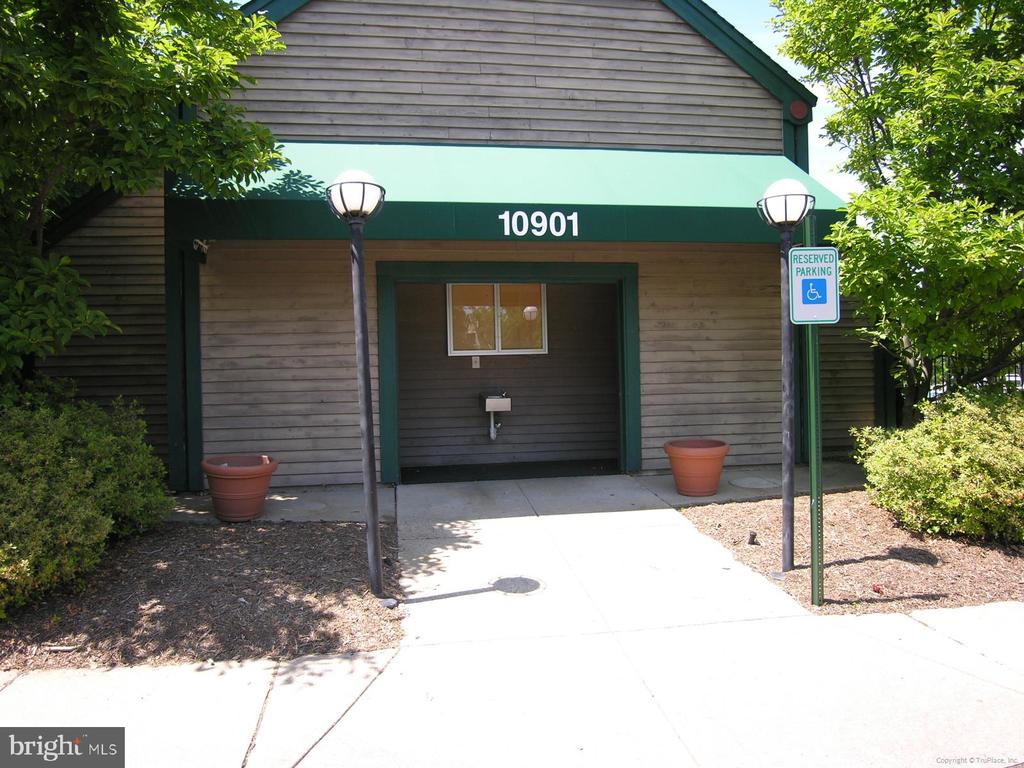 10703 HAMPTON MILL TERRACE 404