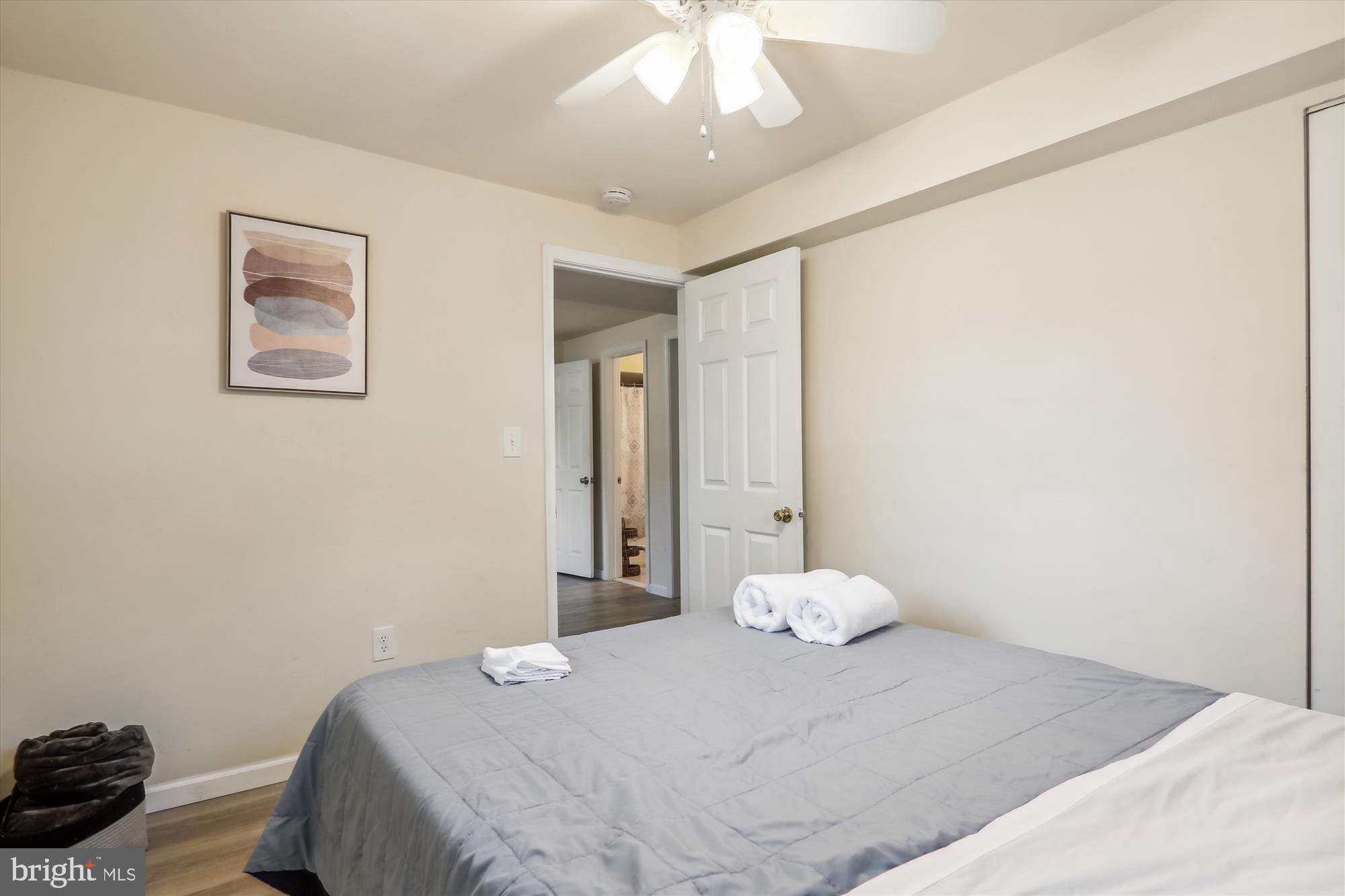 2209 ROSECROFT BOULEVARD