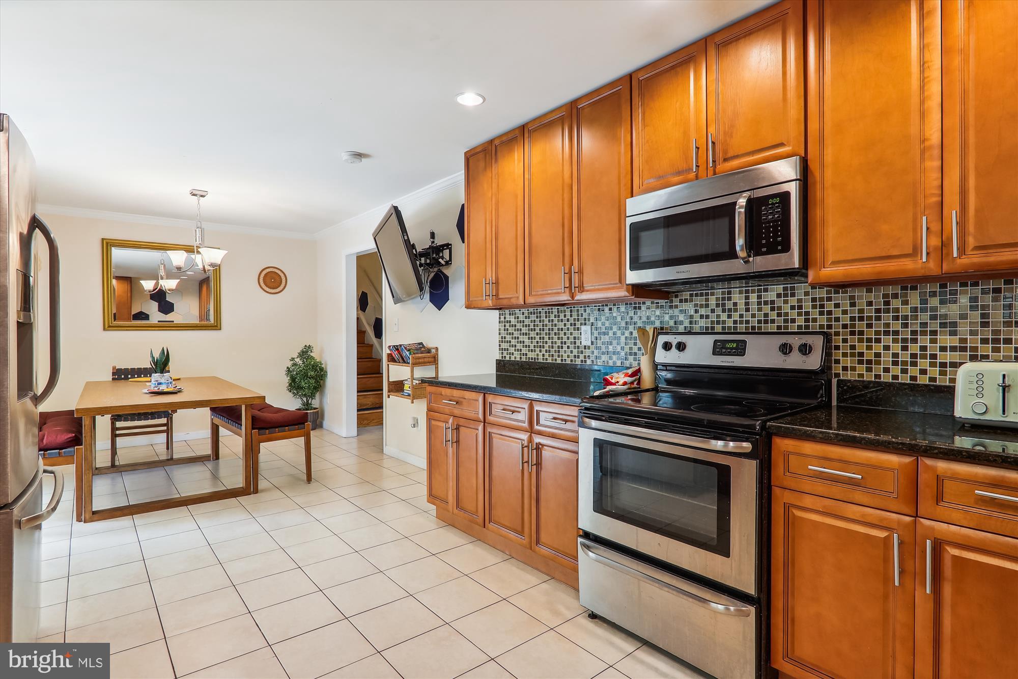 2209 ROSECROFT BOULEVARD