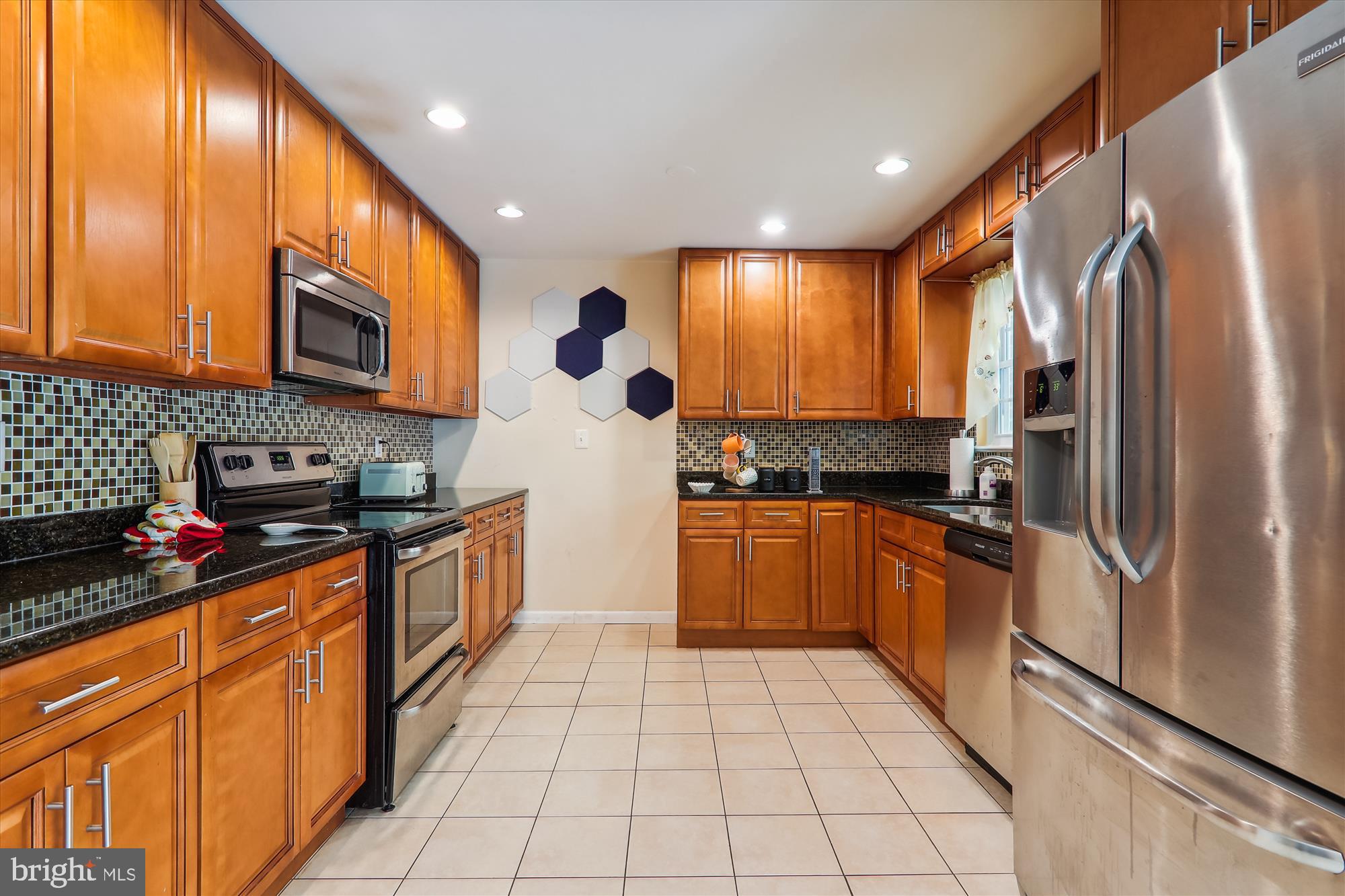 2209 ROSECROFT BOULEVARD