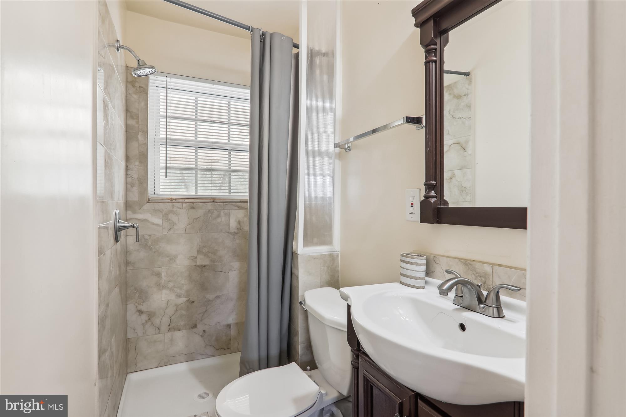 2209 ROSECROFT BOULEVARD