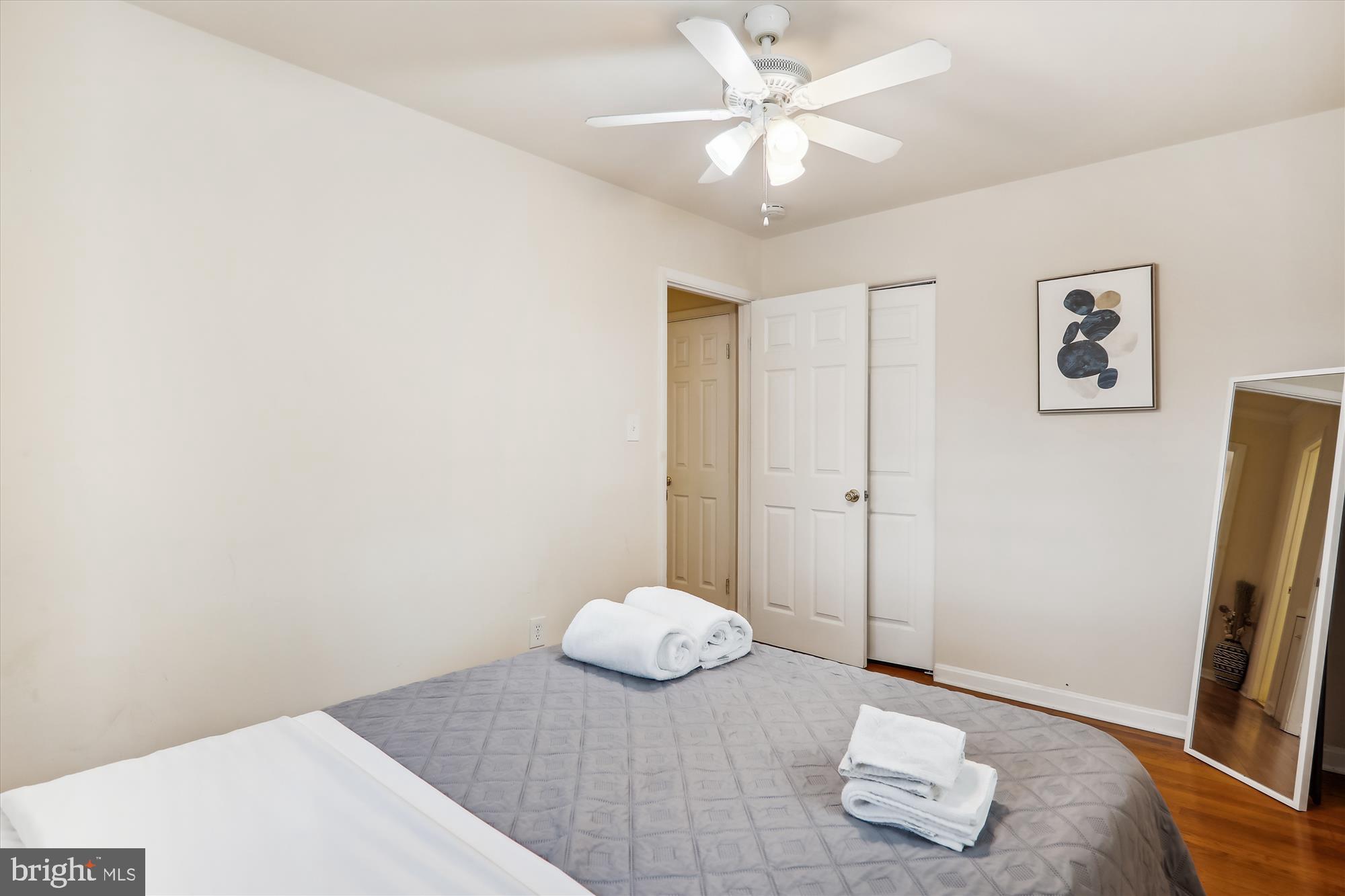 2209 ROSECROFT BOULEVARD