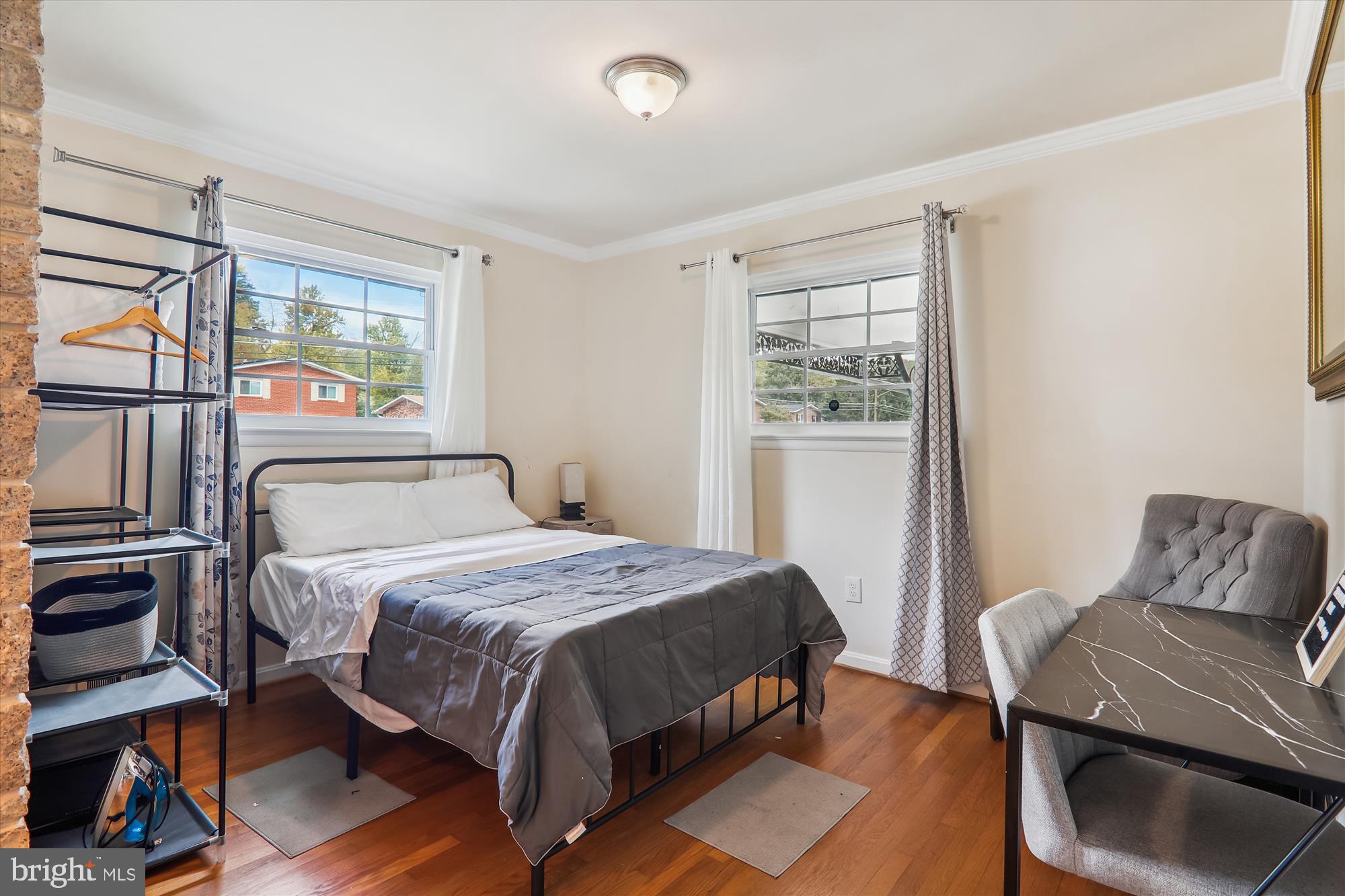 2209 ROSECROFT BOULEVARD