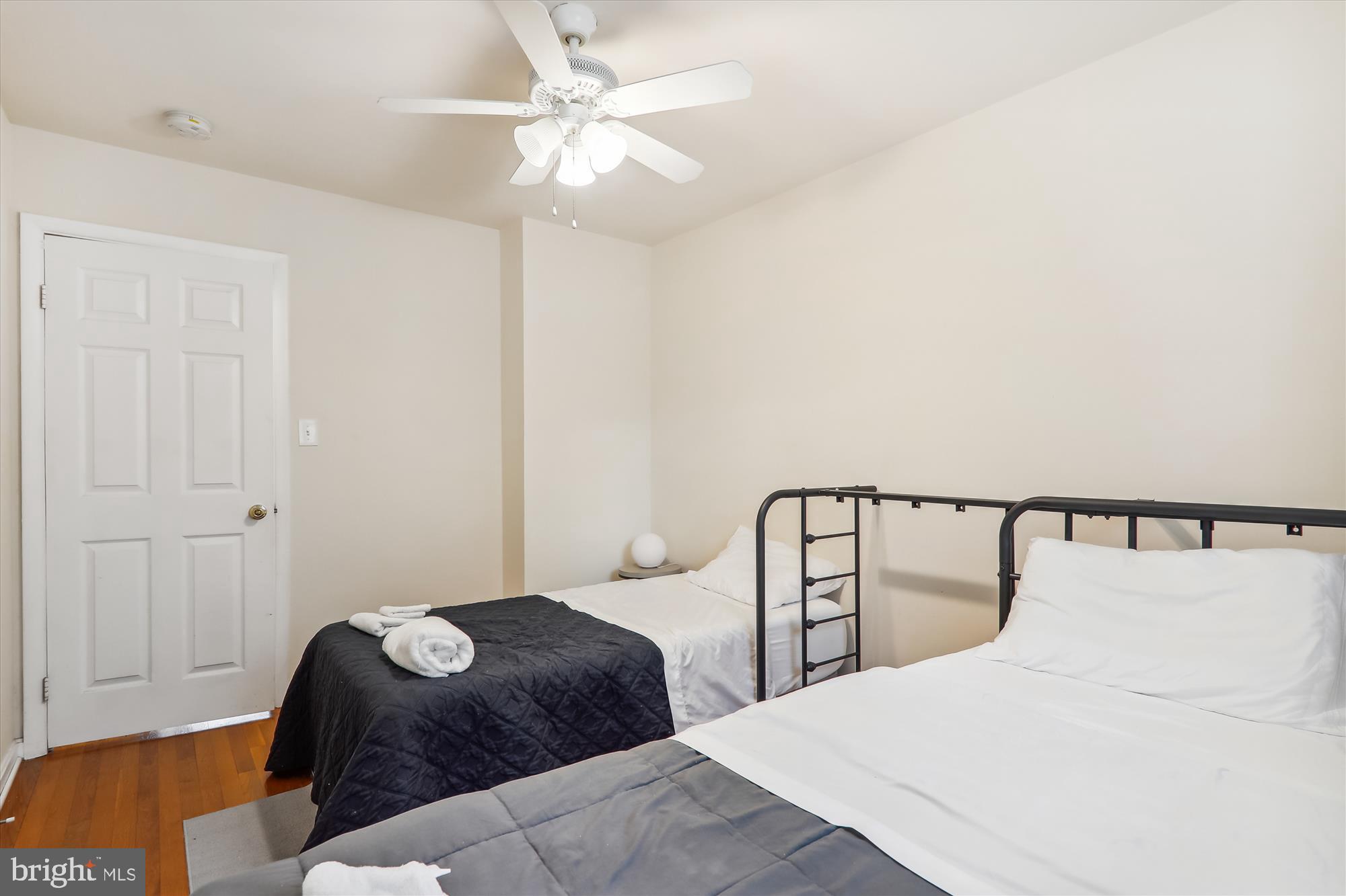 2209 ROSECROFT BOULEVARD