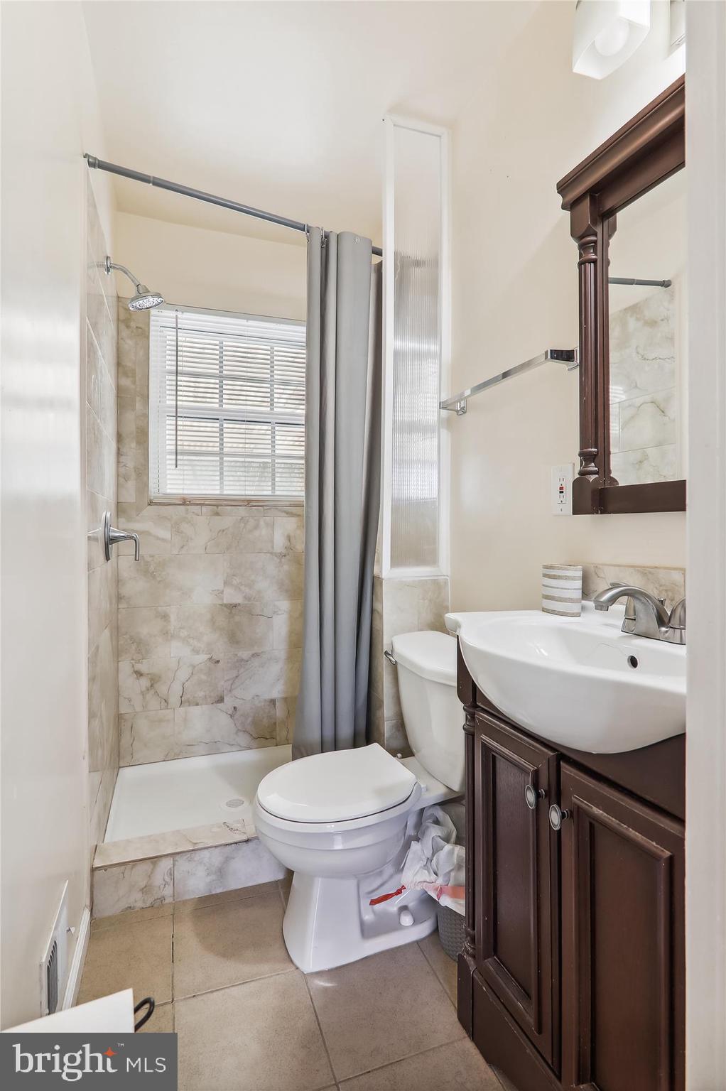 2209 ROSECROFT BOULEVARD