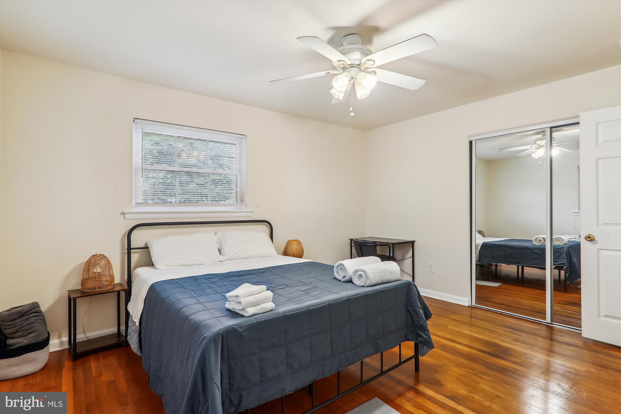 2209 ROSECROFT BOULEVARD