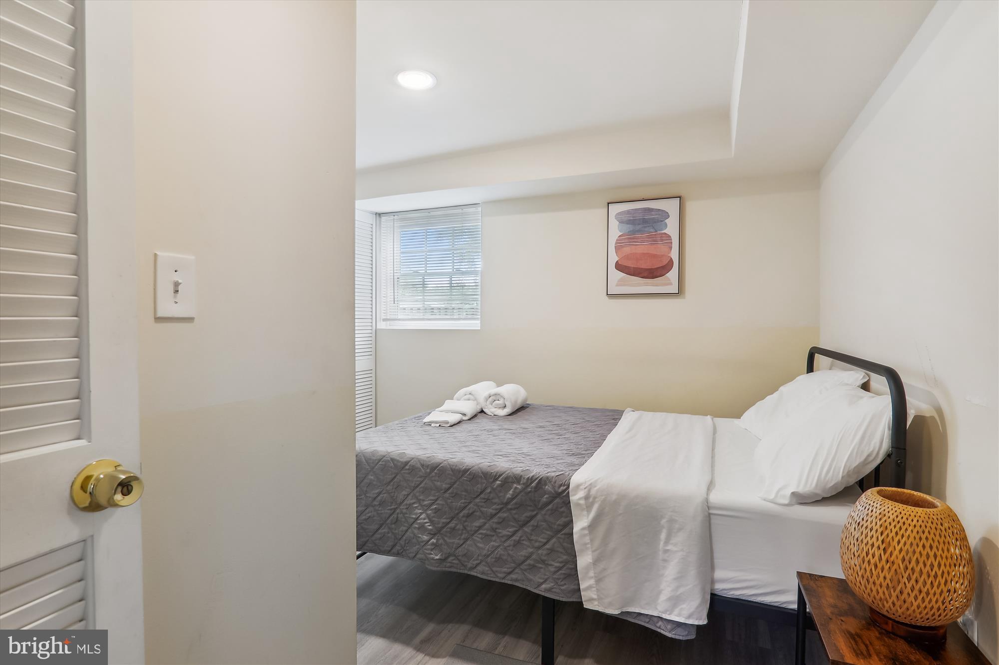 2209 ROSECROFT BOULEVARD