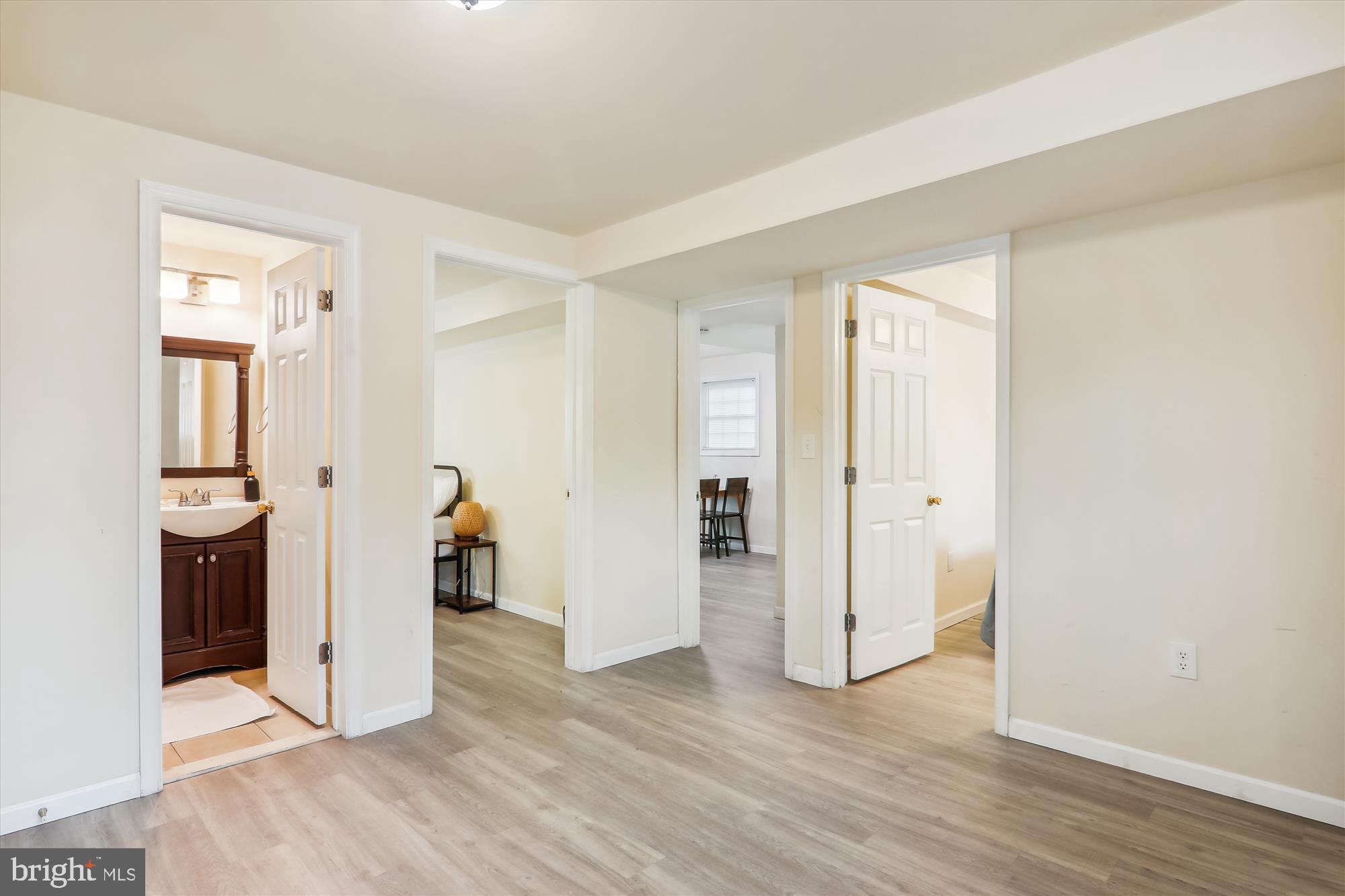 2209 ROSECROFT BOULEVARD