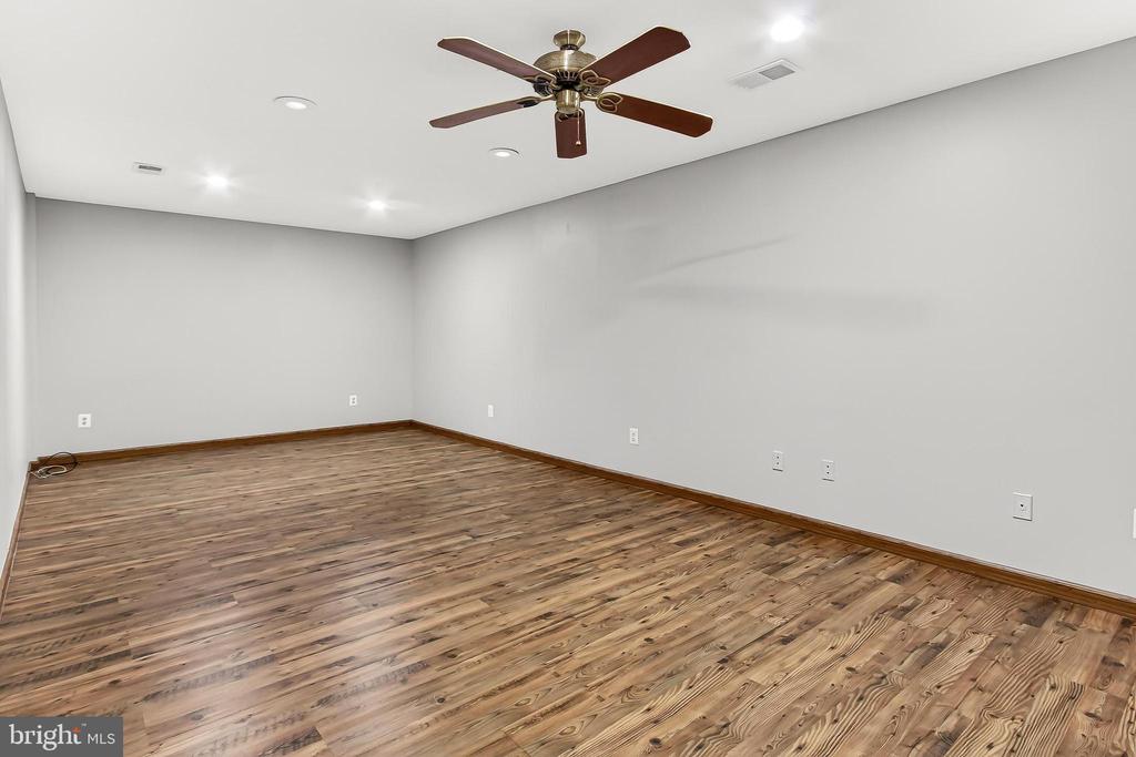 8564 OPAL ROAD