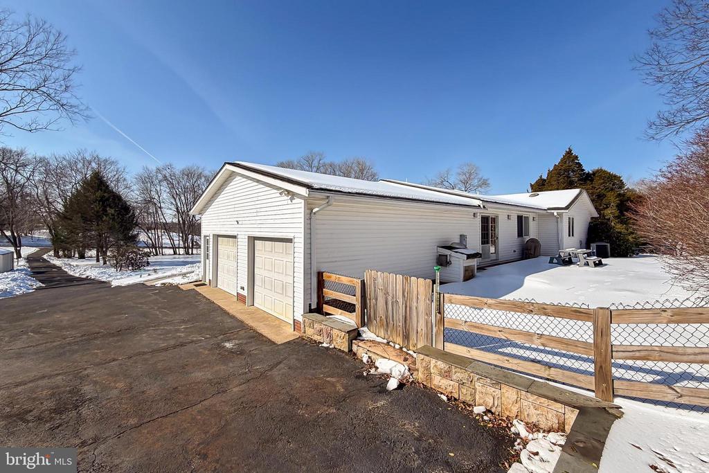 8564 OPAL ROAD