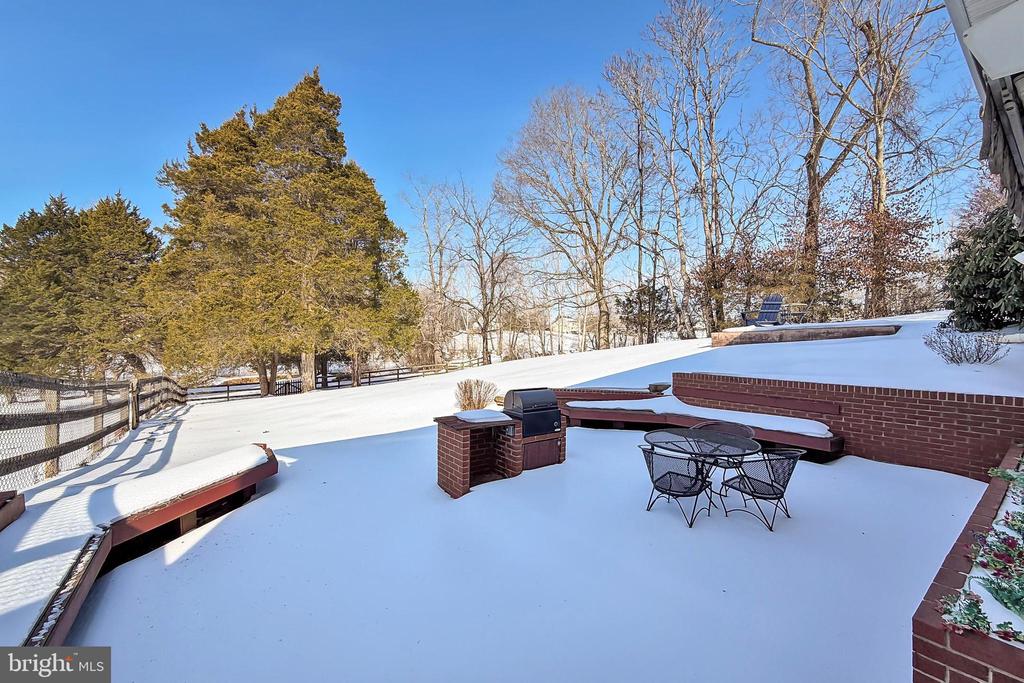 8564 OPAL ROAD