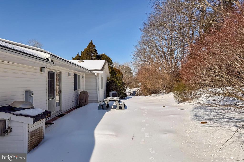 8564 OPAL ROAD