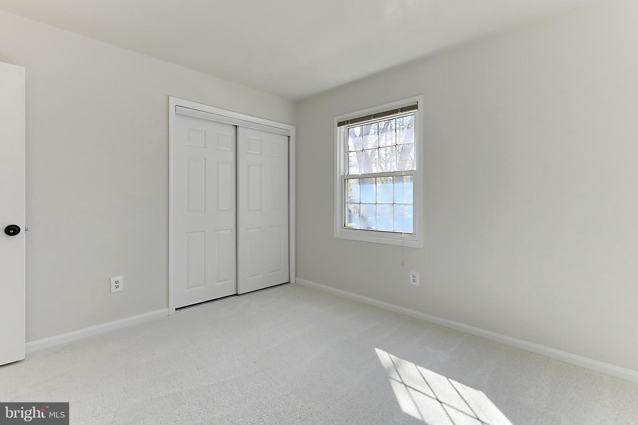 8552 Barrington Ct, #927