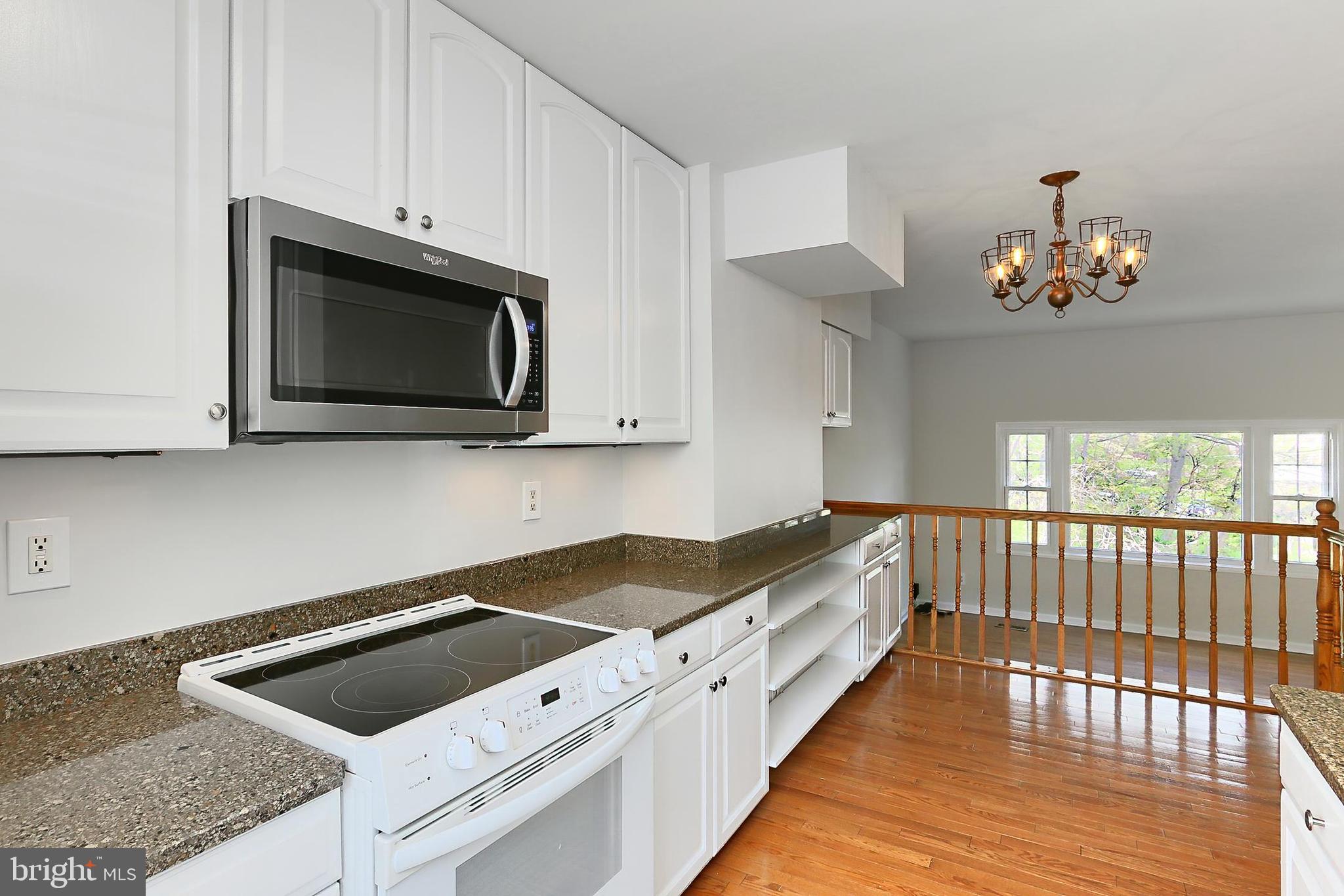 8552 Barrington Ct, #927