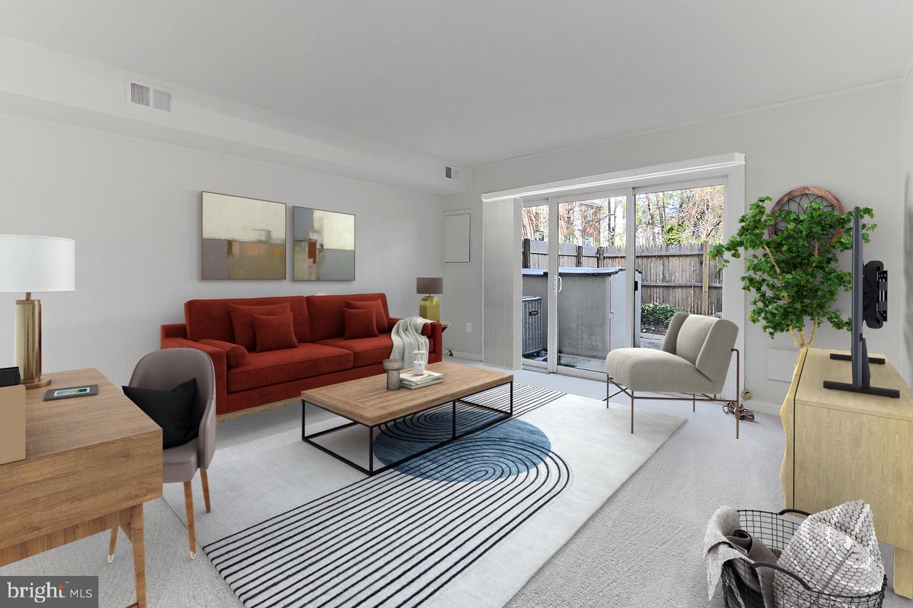 8552 Barrington Ct, #927