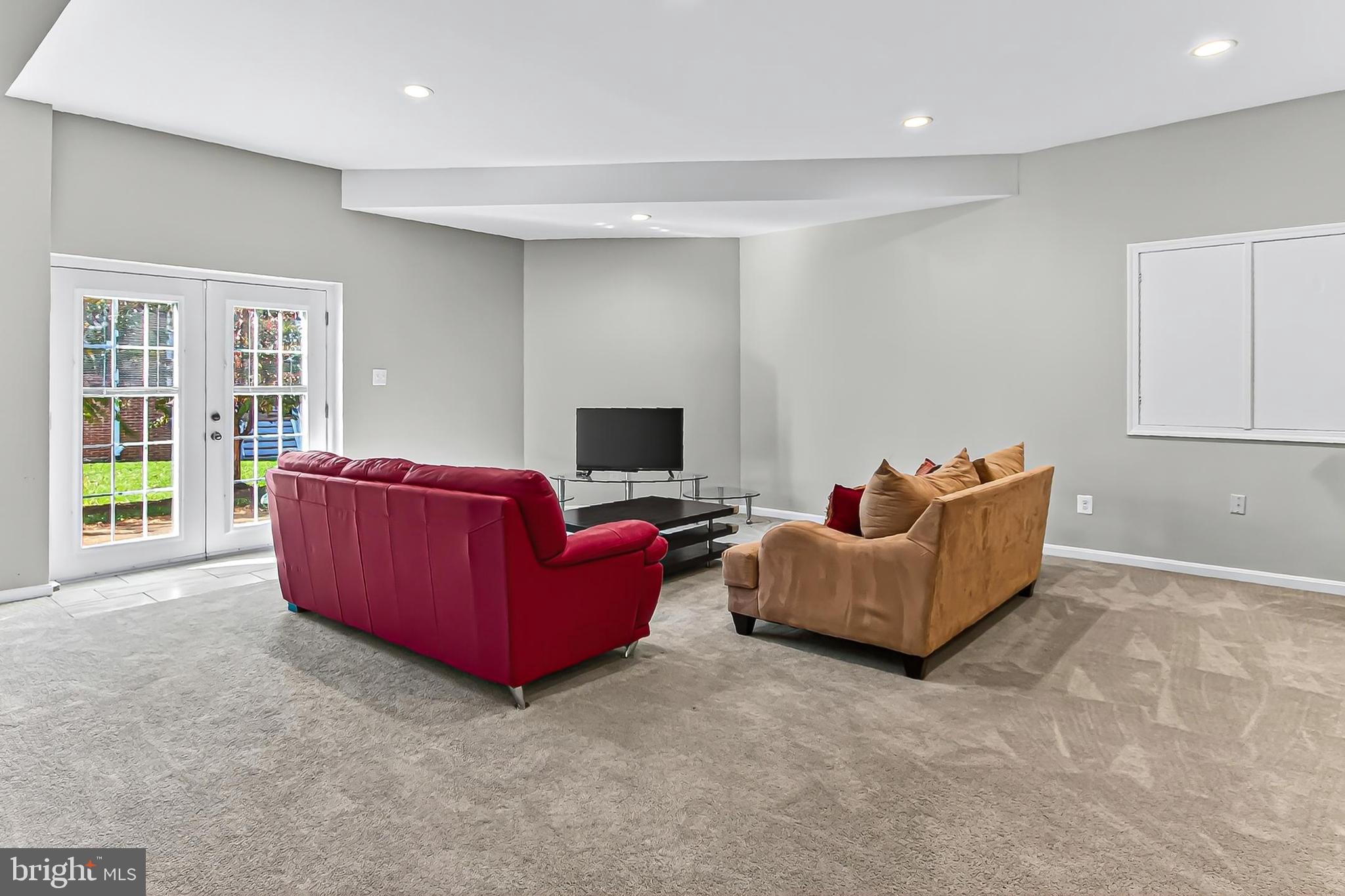 1300 PINSTRIPE COURT