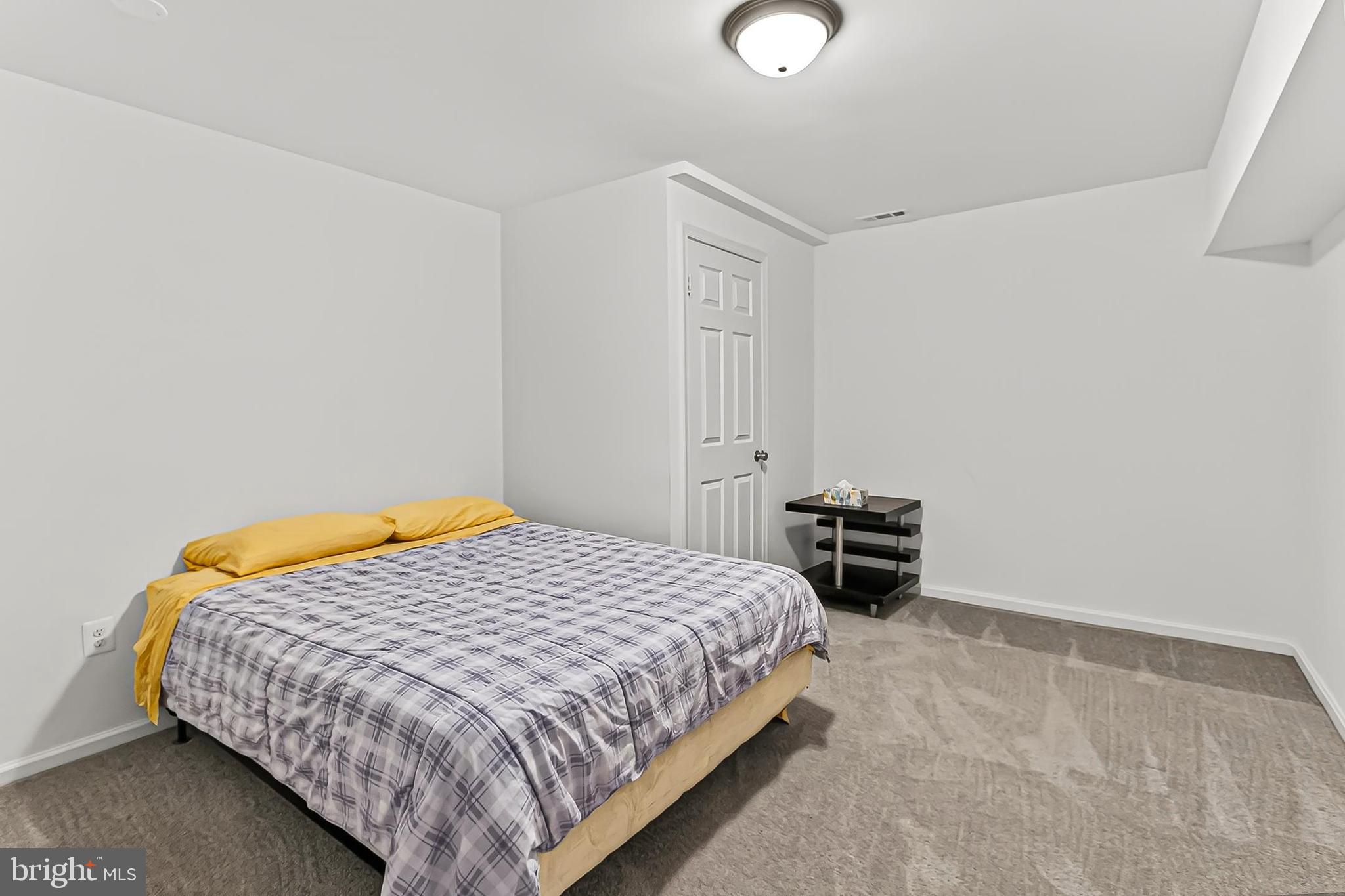 1300 PINSTRIPE COURT