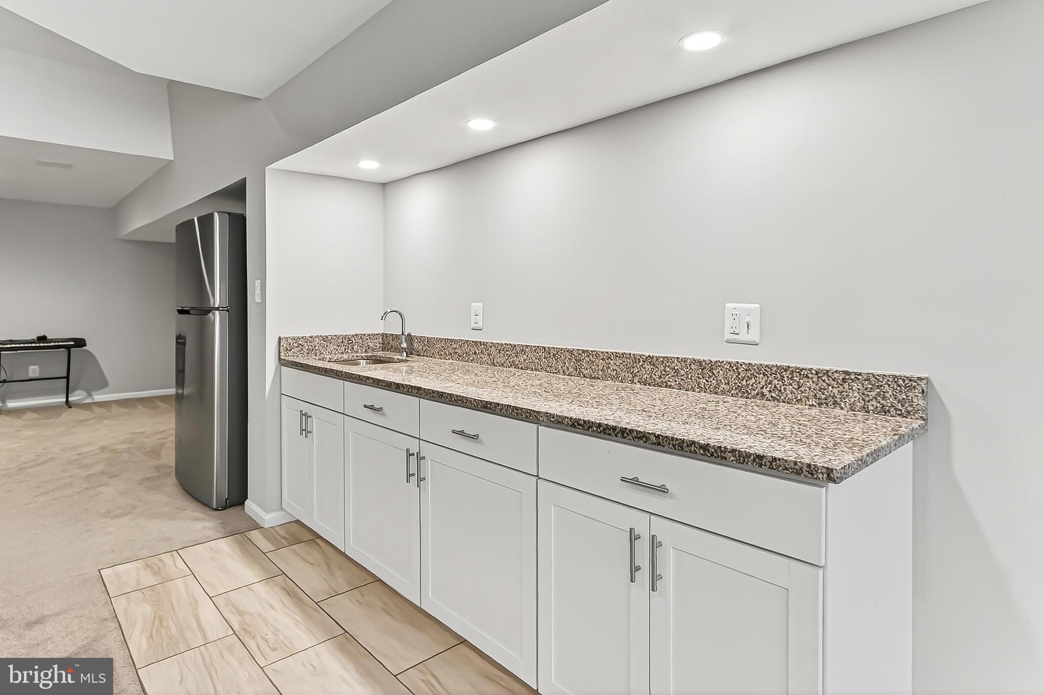 1300 PINSTRIPE COURT