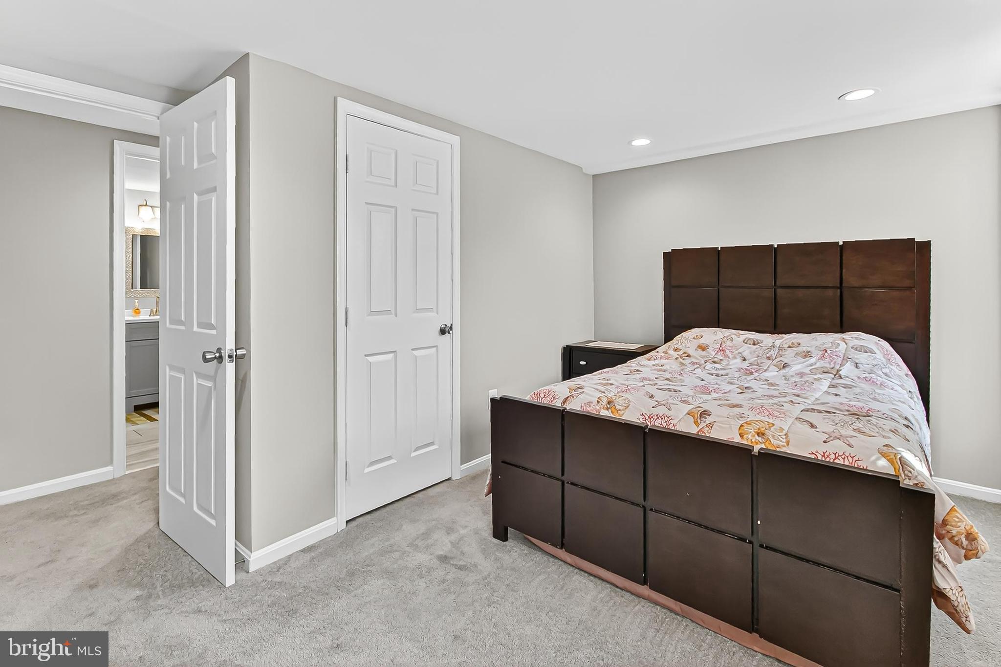 1300 PINSTRIPE COURT