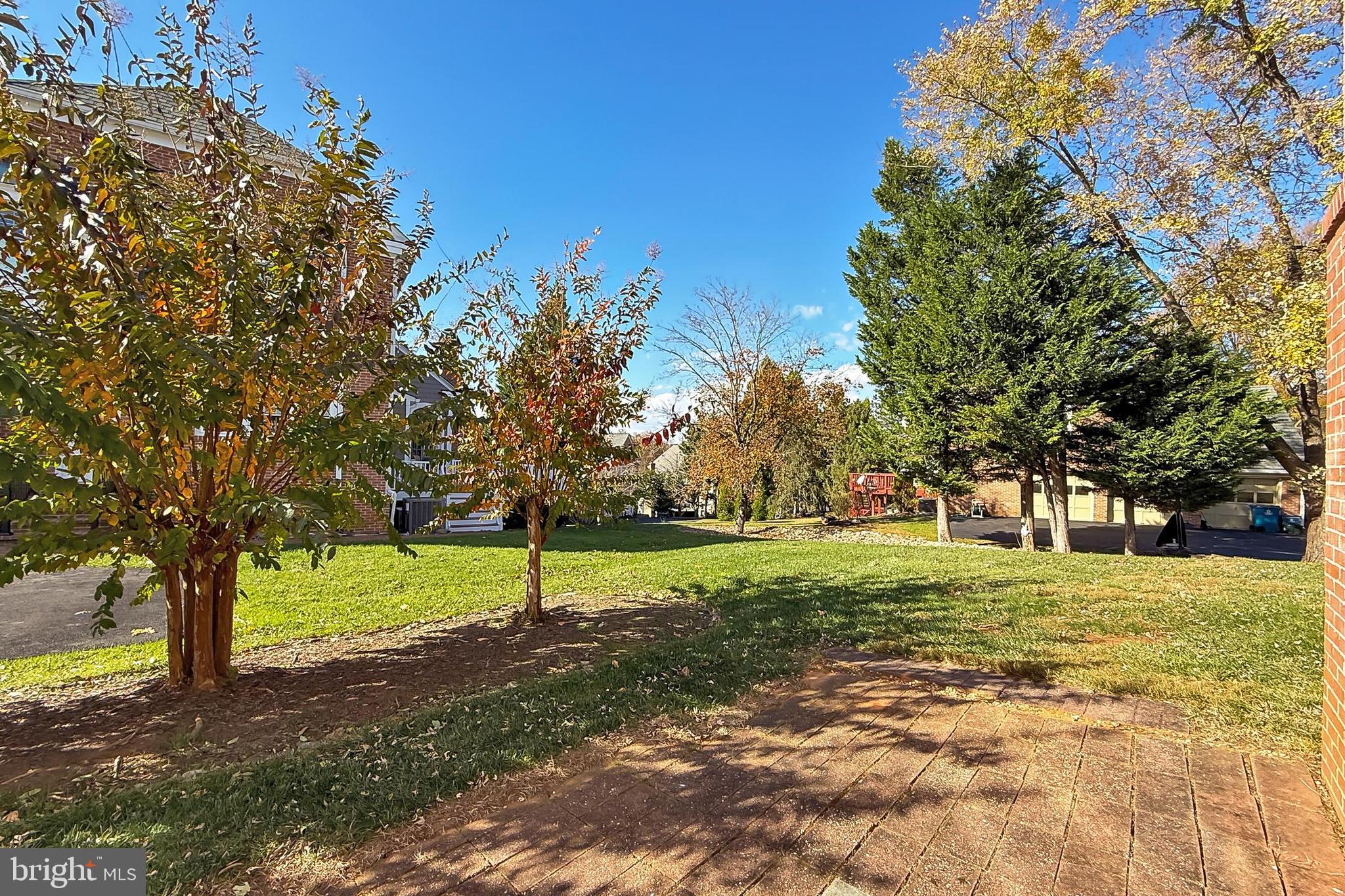 1300 PINSTRIPE COURT