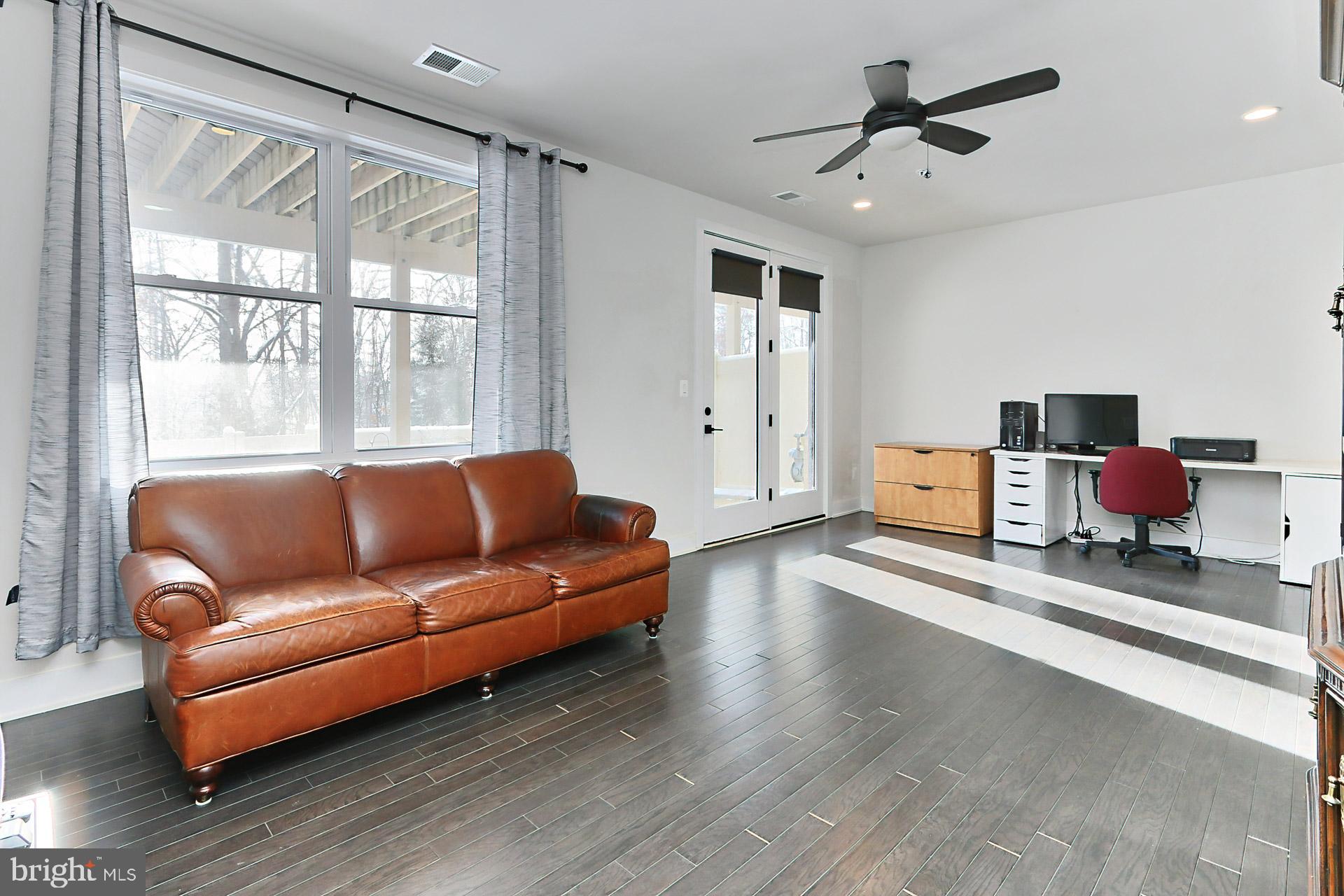 42508 MILDRED LANDING SQUARE