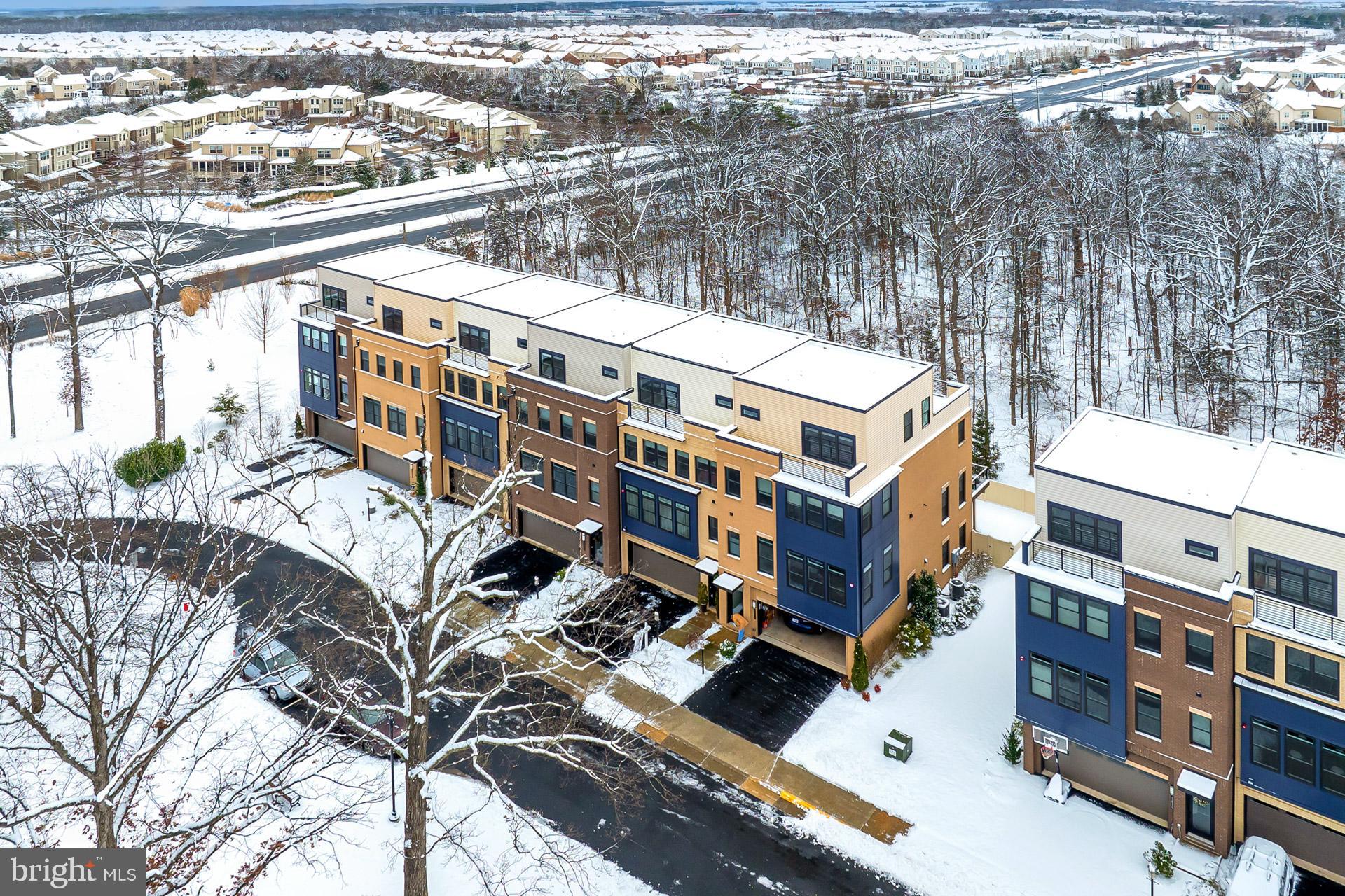 42508 MILDRED LANDING SQUARE