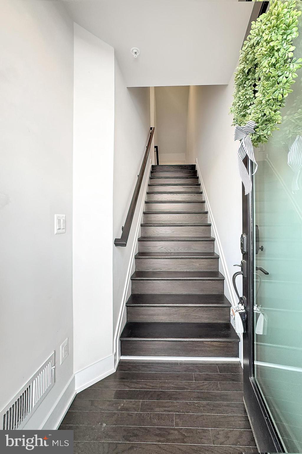 42508 MILDRED LANDING SQUARE