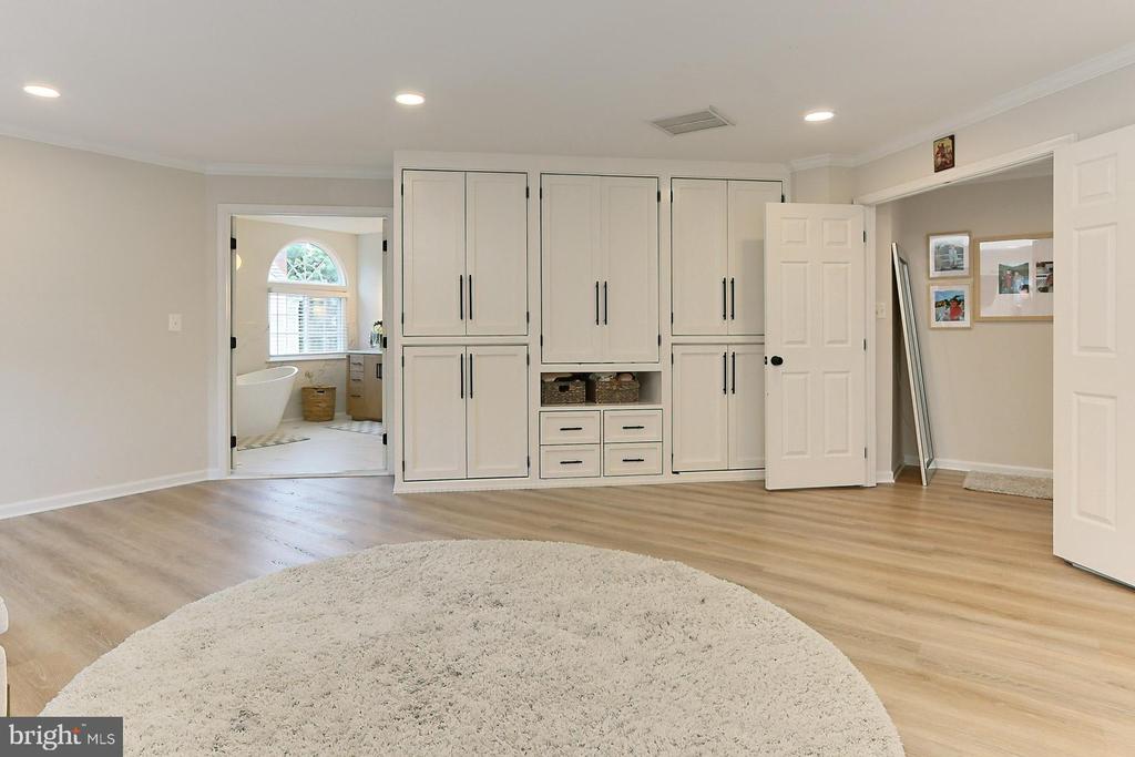 415 MEADE DRIVE SW