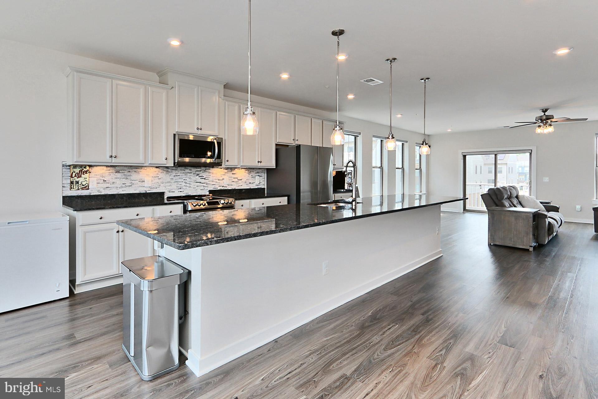 226 PETITE SIRAH TERRACE SE