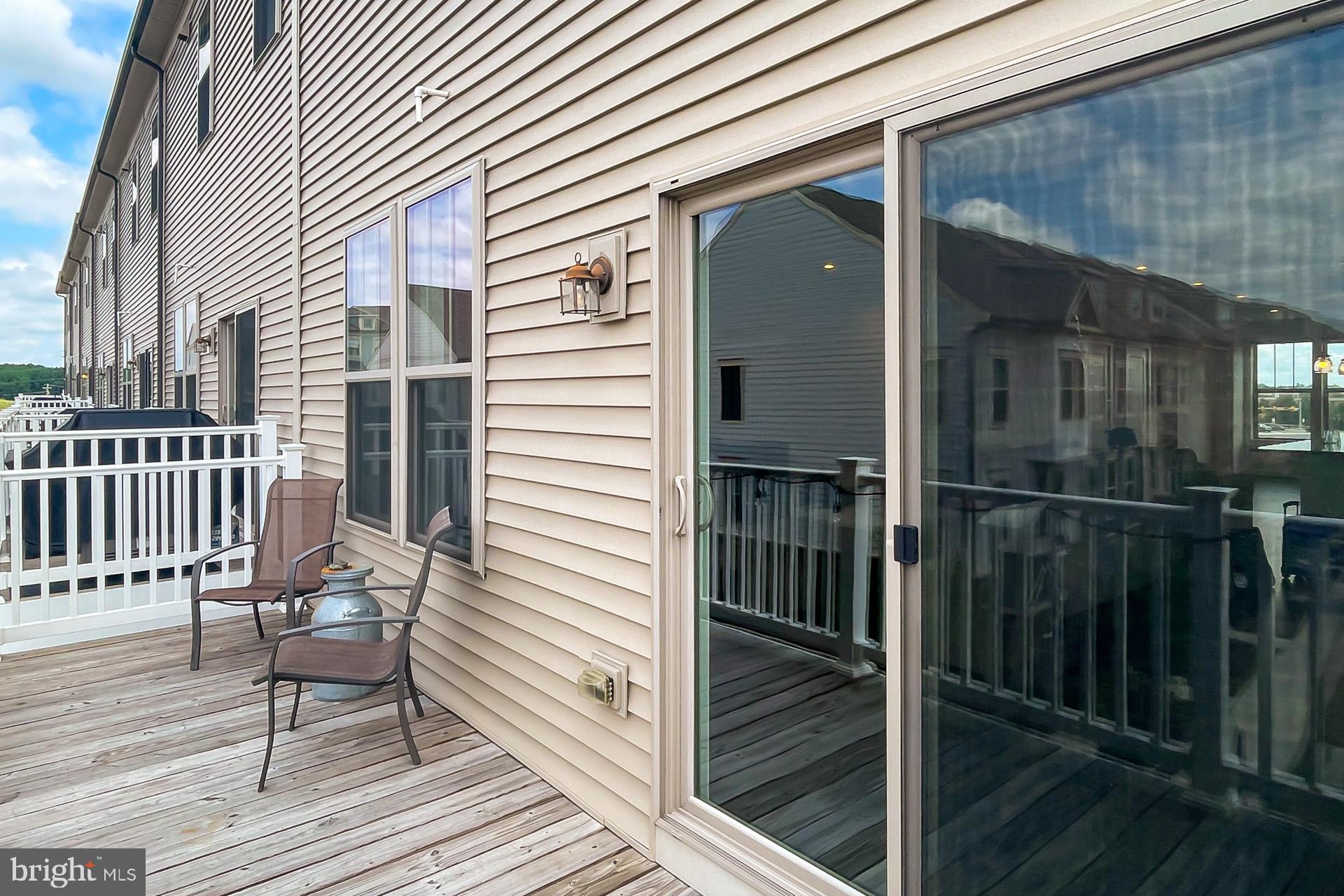 226 PETITE SIRAH TERRACE SE