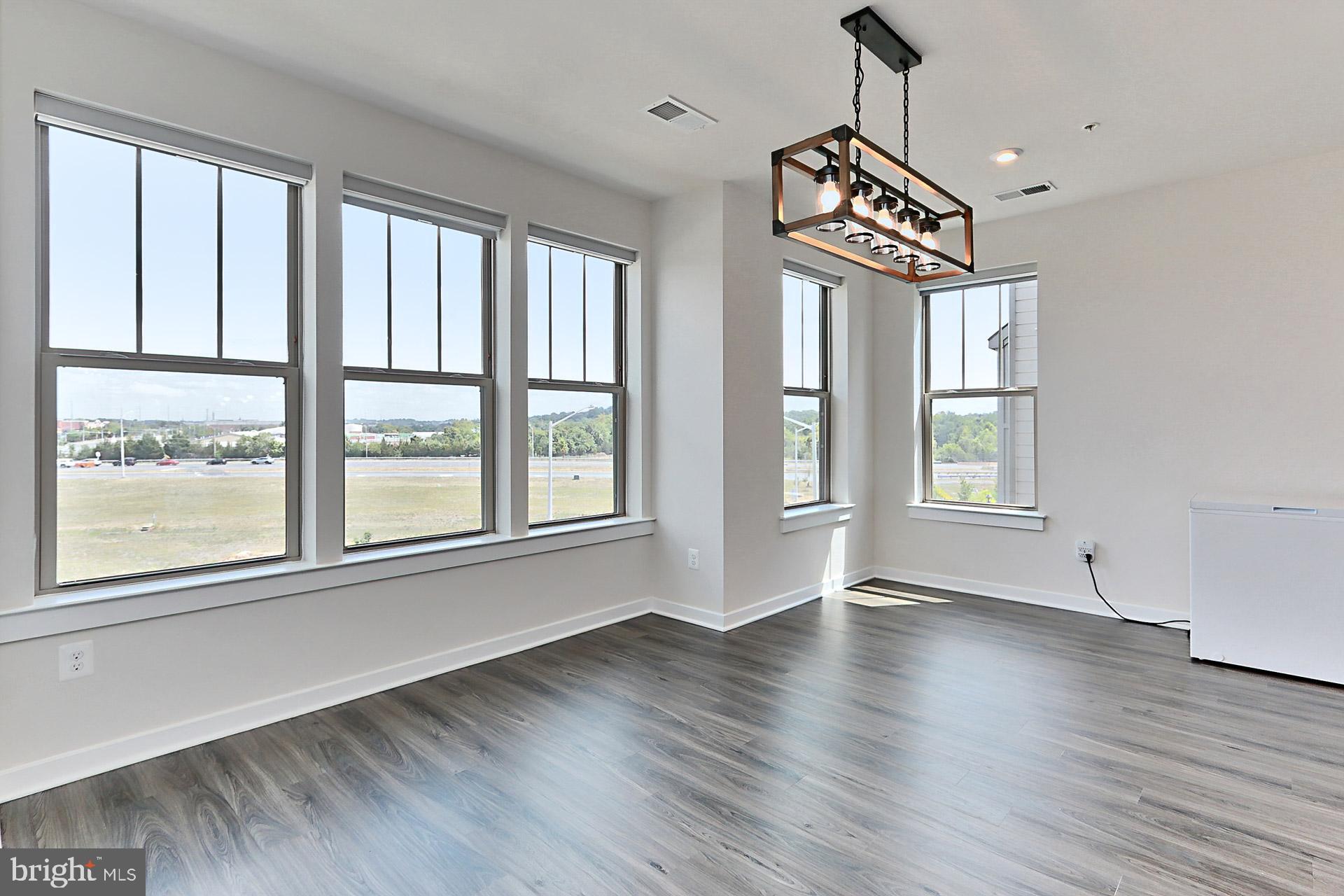 226 PETITE SIRAH TERRACE SE