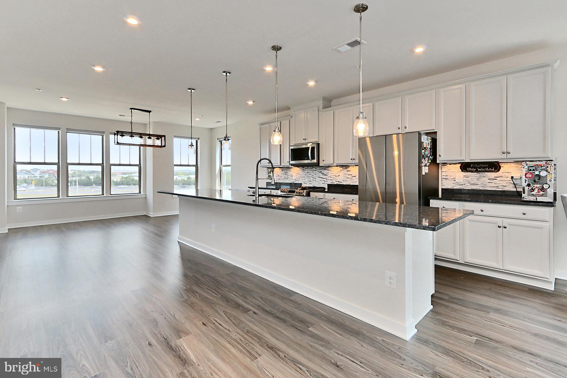 226 PETITE SIRAH TERRACE SE