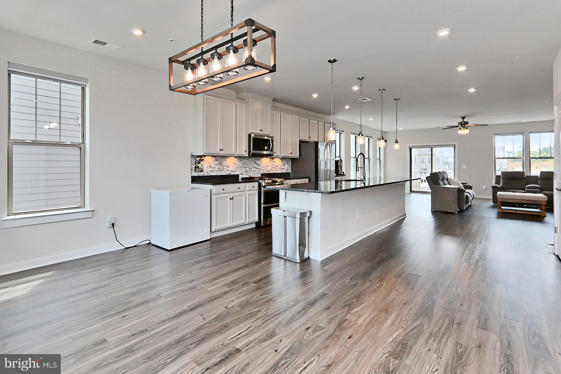 226 PETITE SIRAH TERRACE SE