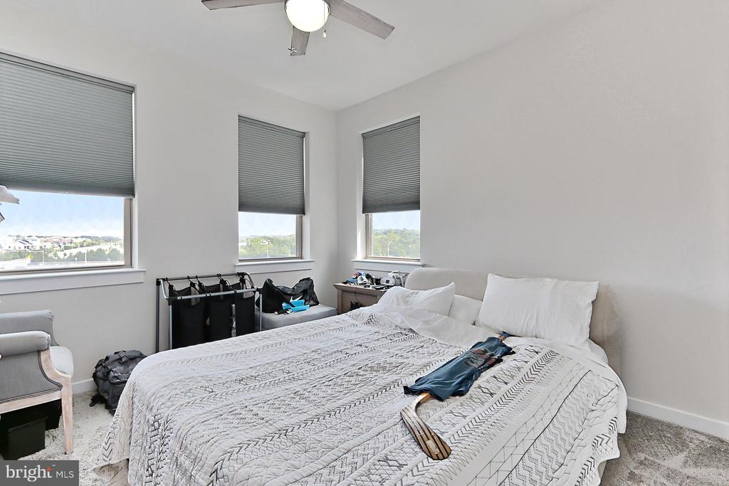 226 PETITE SIRAH TERRACE SE