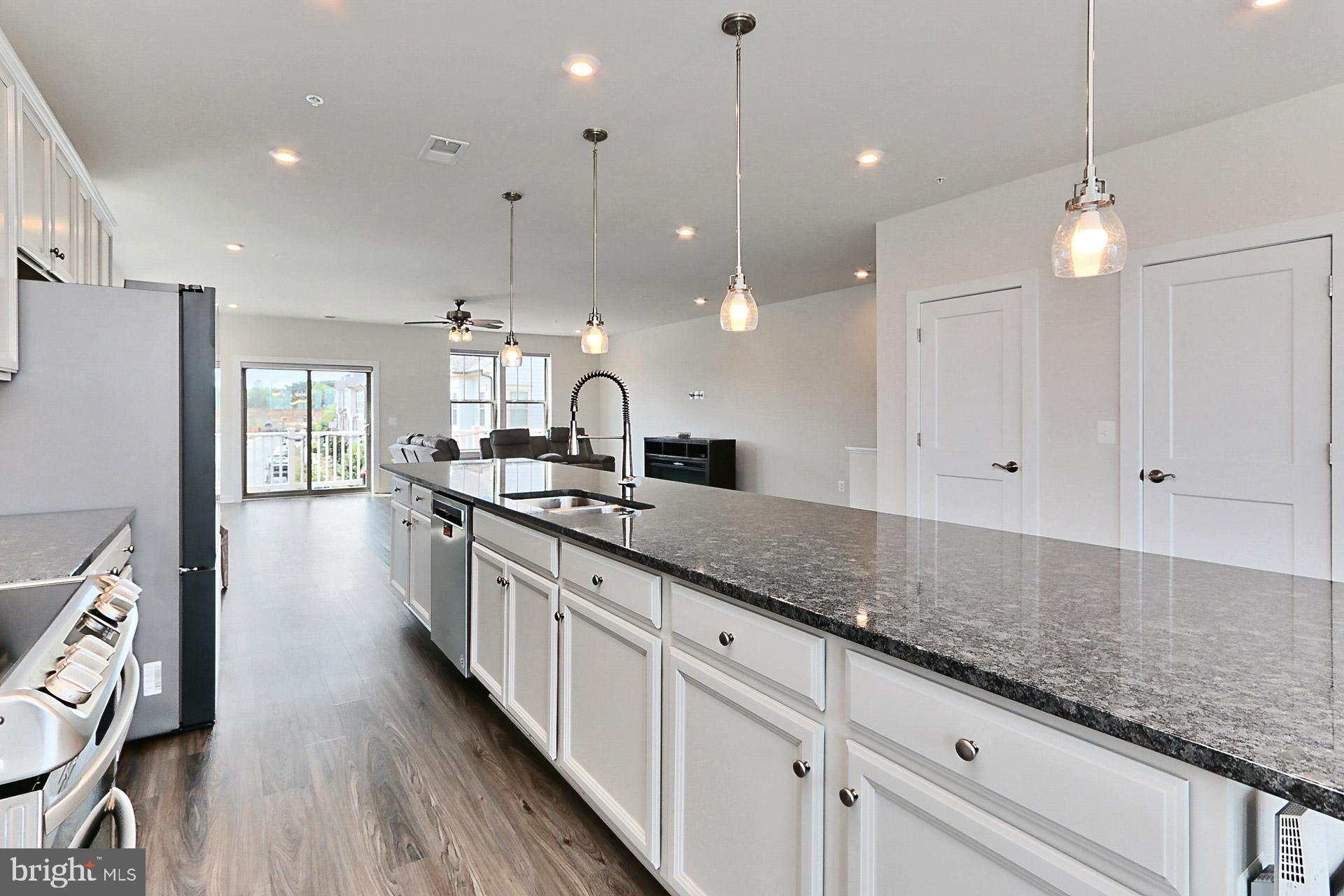 226 PETITE SIRAH TERRACE SE