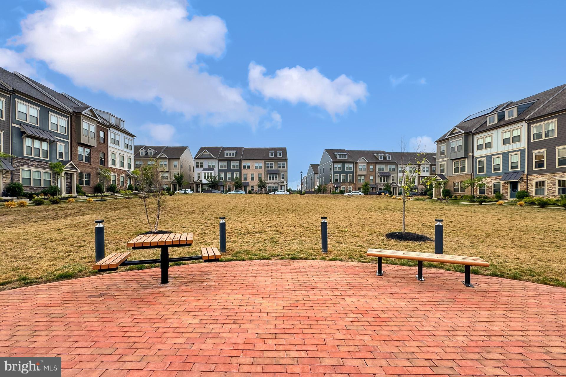 226 PETITE SIRAH TERRACE SE