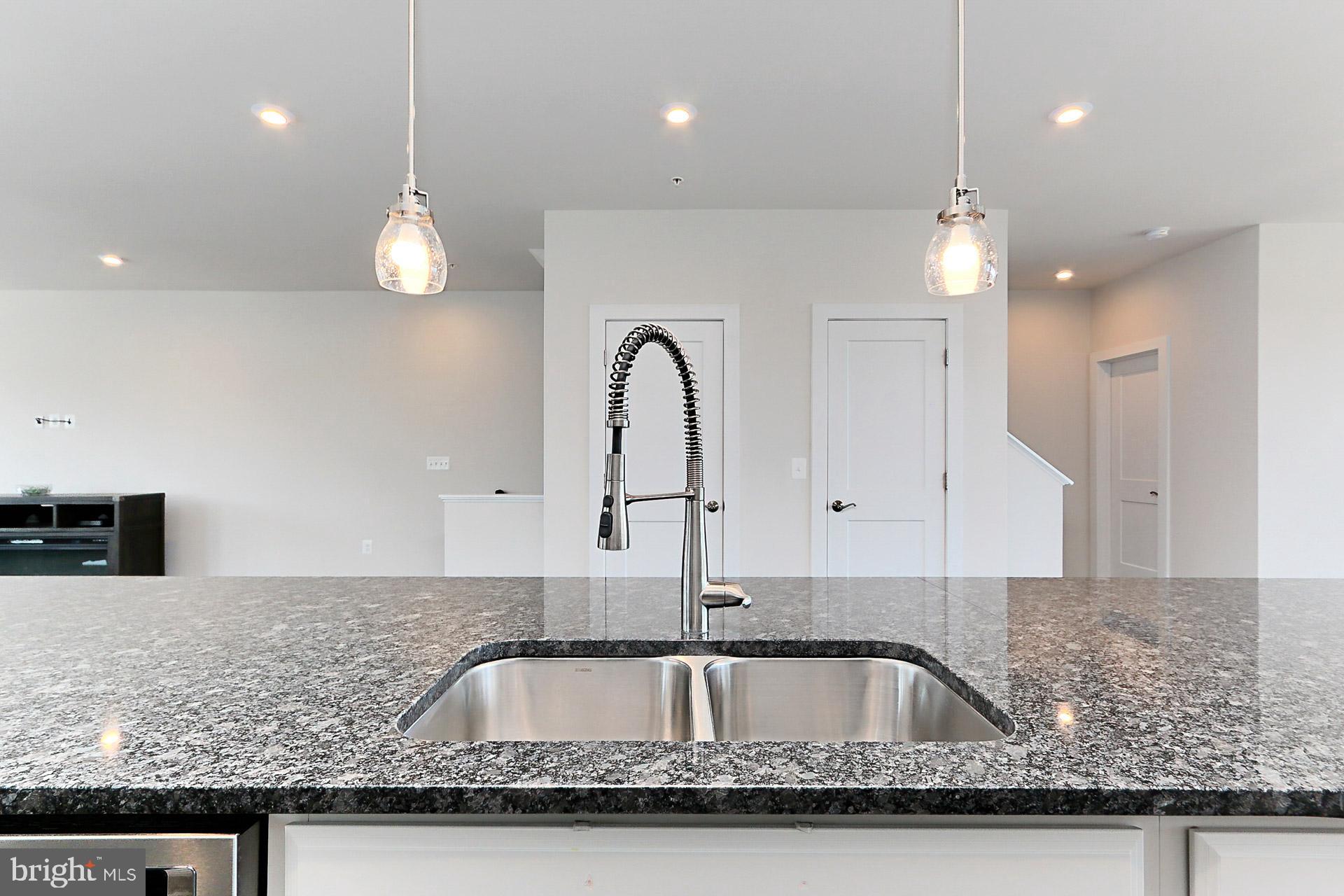 226 PETITE SIRAH TERRACE SE