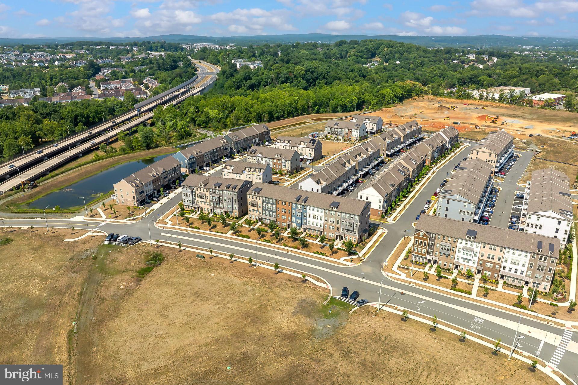 226 PETITE SIRAH TERRACE SE