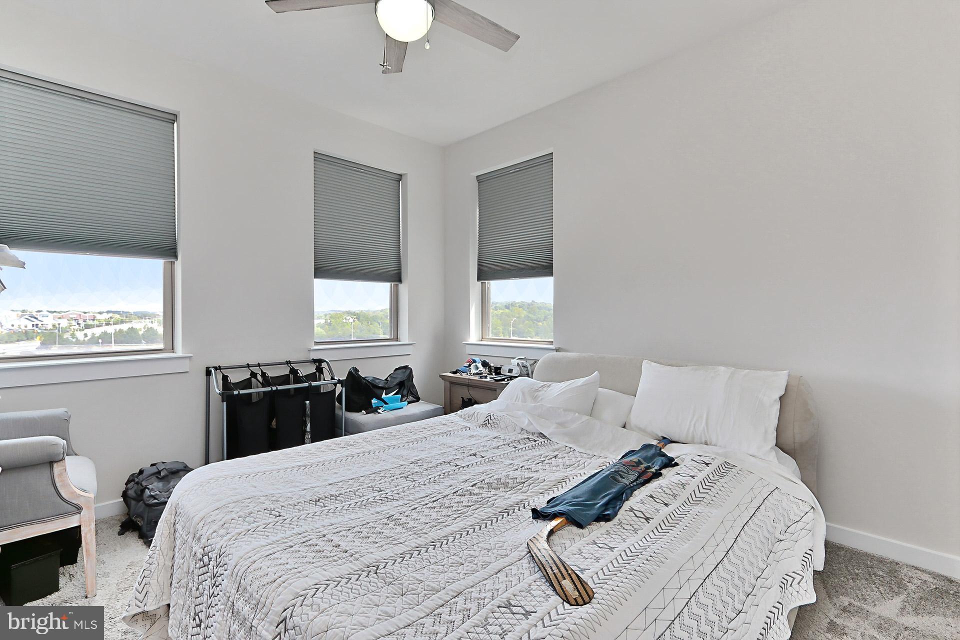 226 PETITE SIRAH TERRACE SE