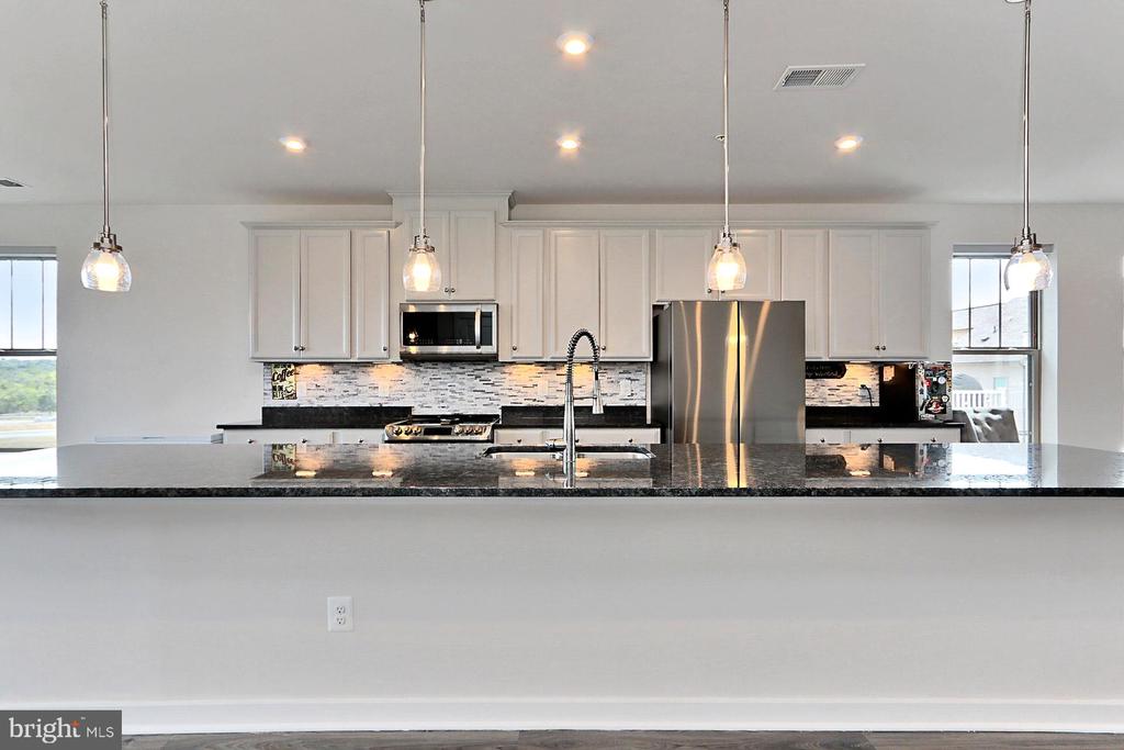 226 PETITE SIRAH TERRACE SE