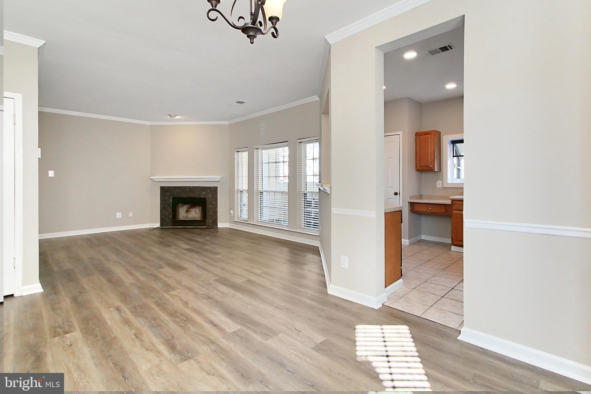 668 GATEWAY DRIVE SE 416