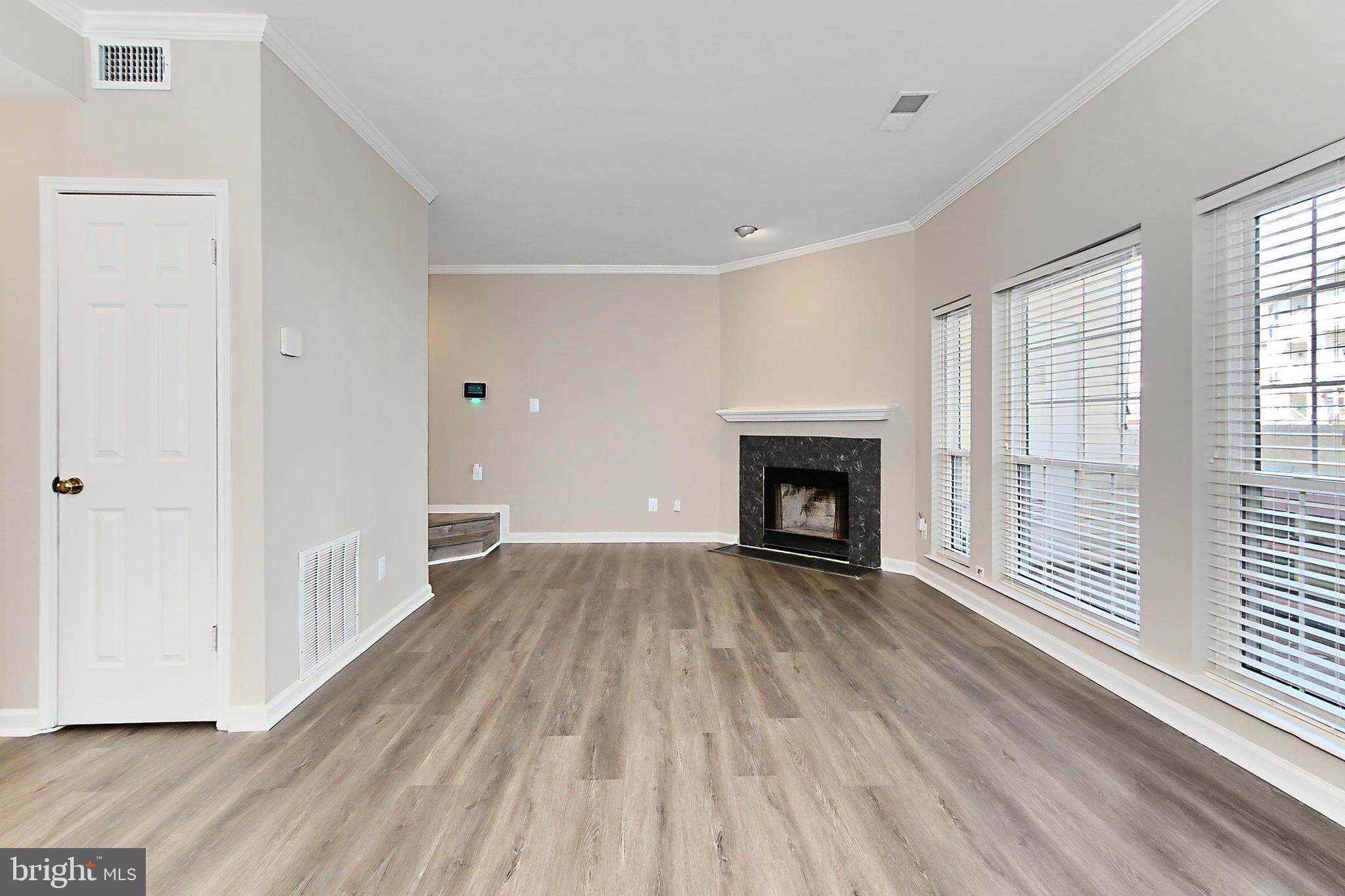 668 GATEWAY DRIVE SE 416