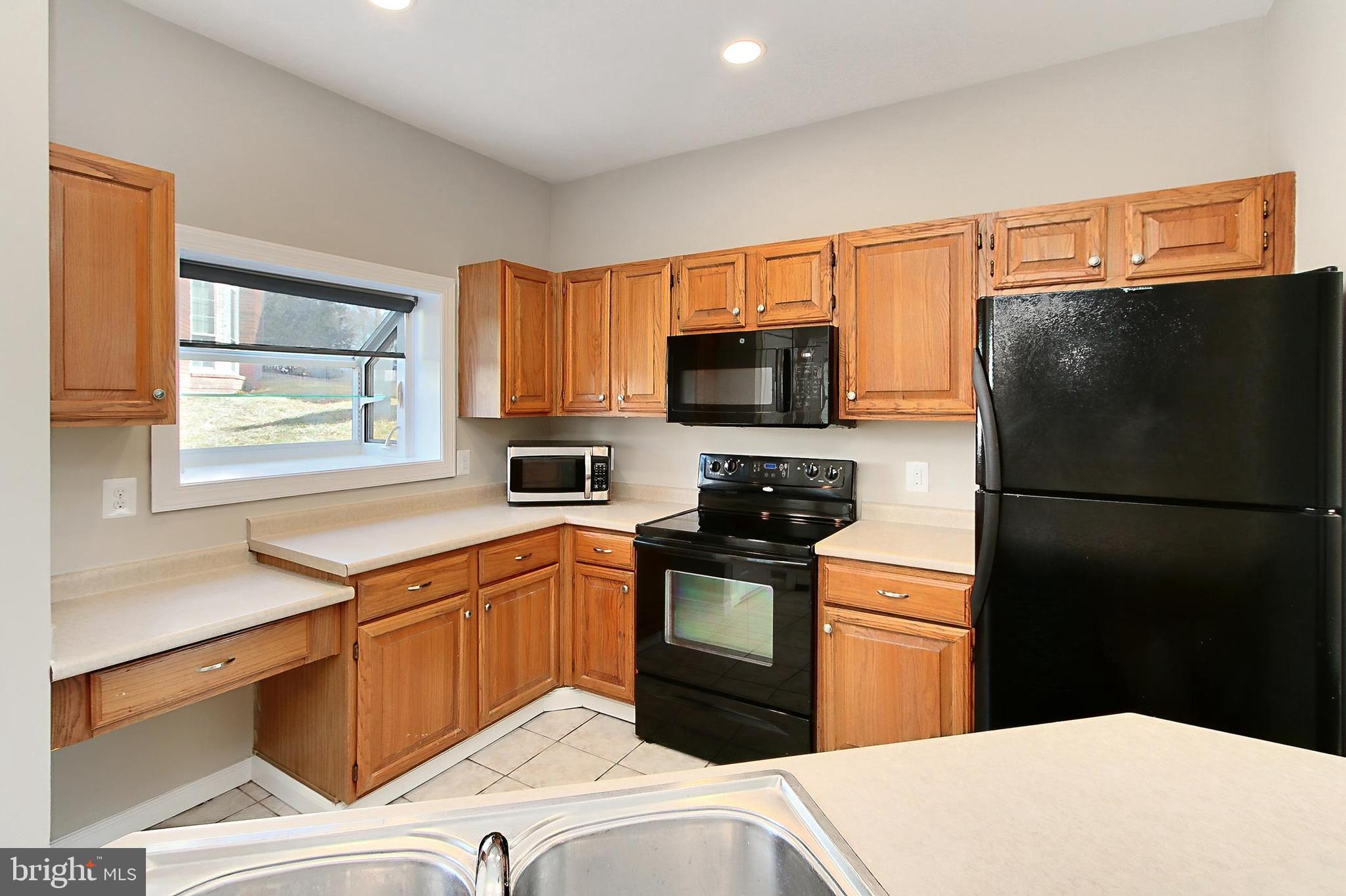 668 GATEWAY DRIVE SE 416