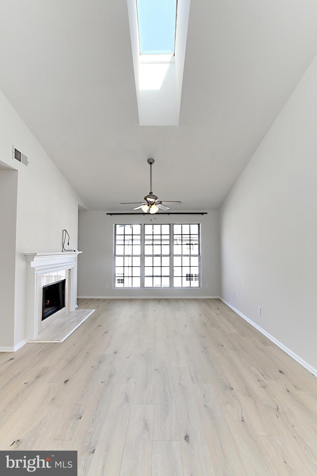 1114 HUNTMASTER TERRACE NE 301