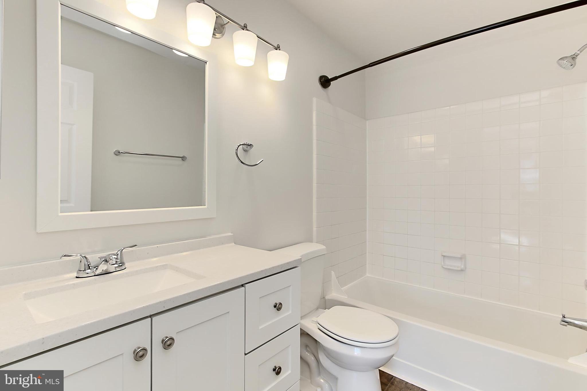 1114 HUNTMASTER TERRACE NE 301