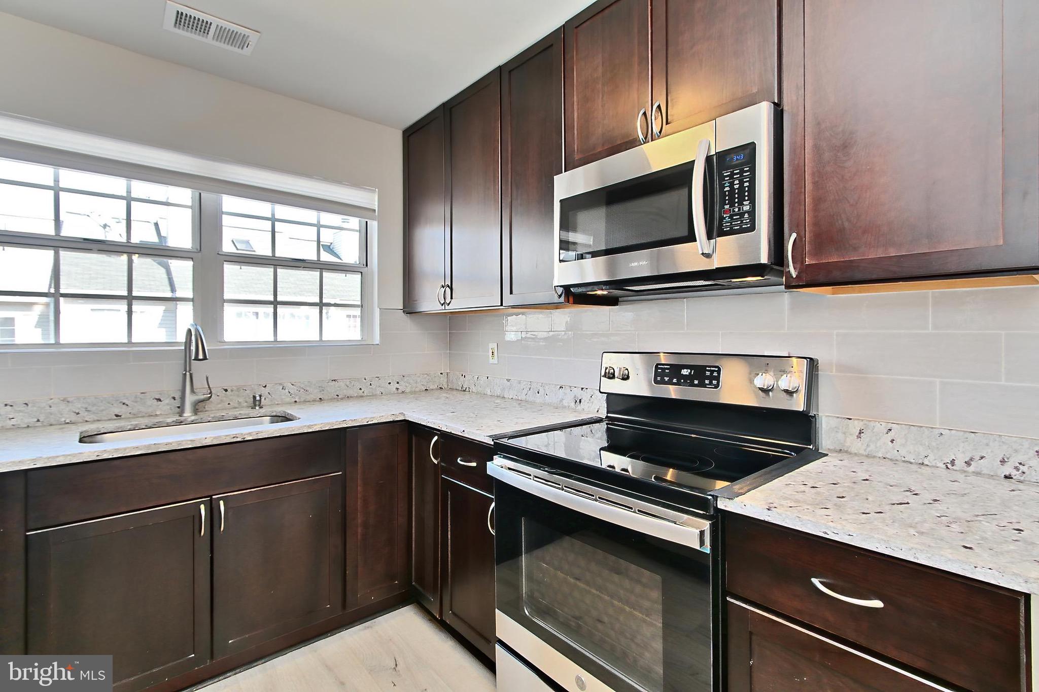 1114 HUNTMASTER TERRACE NE 301