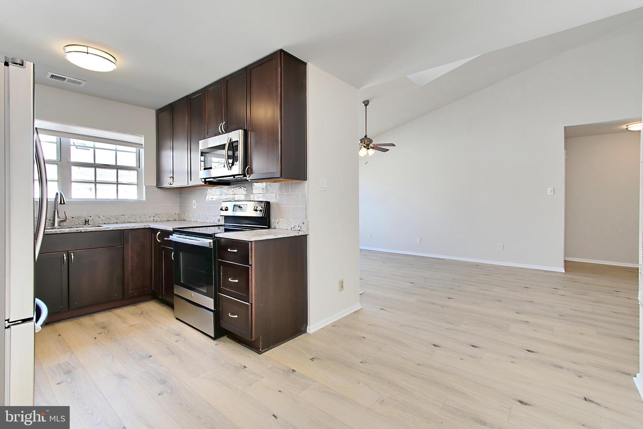 1114 HUNTMASTER TERRACE NE 301