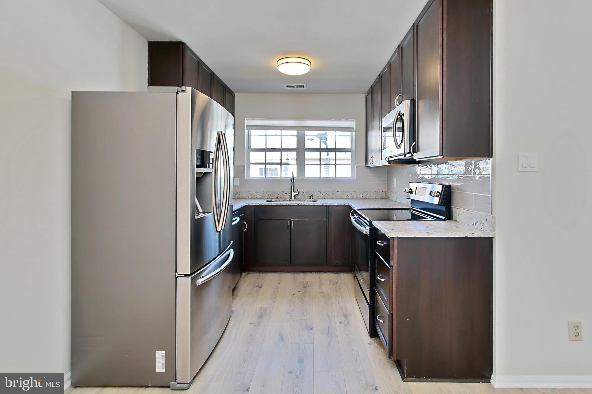 1114 HUNTMASTER TERRACE NE 301