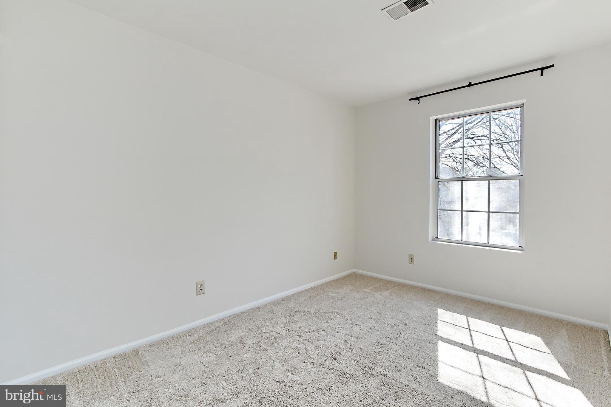 1114 HUNTMASTER TERRACE NE 301