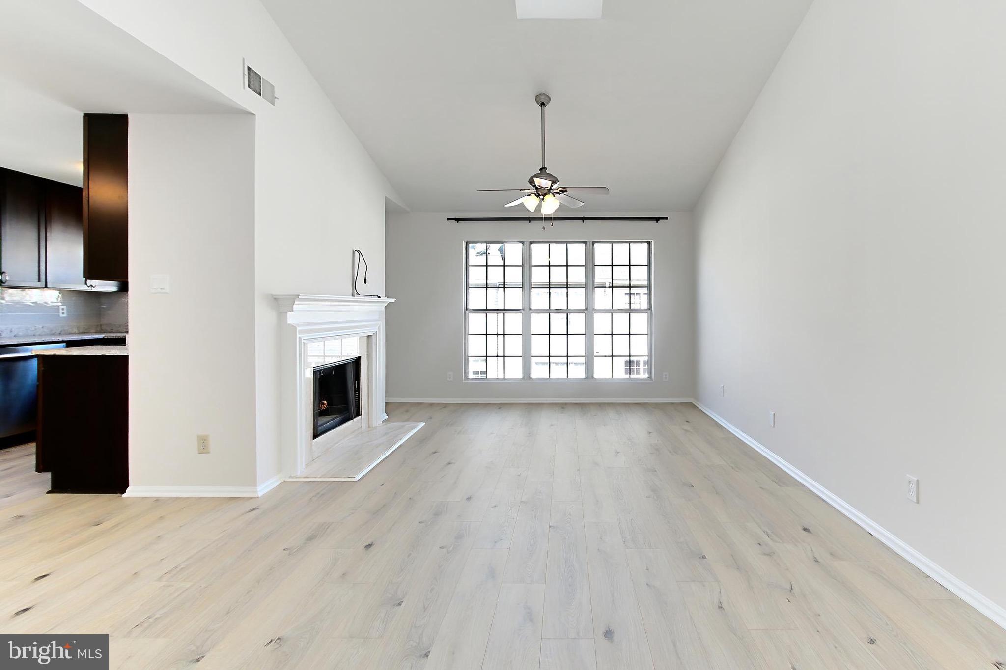 1114 HUNTMASTER TERRACE NE 301